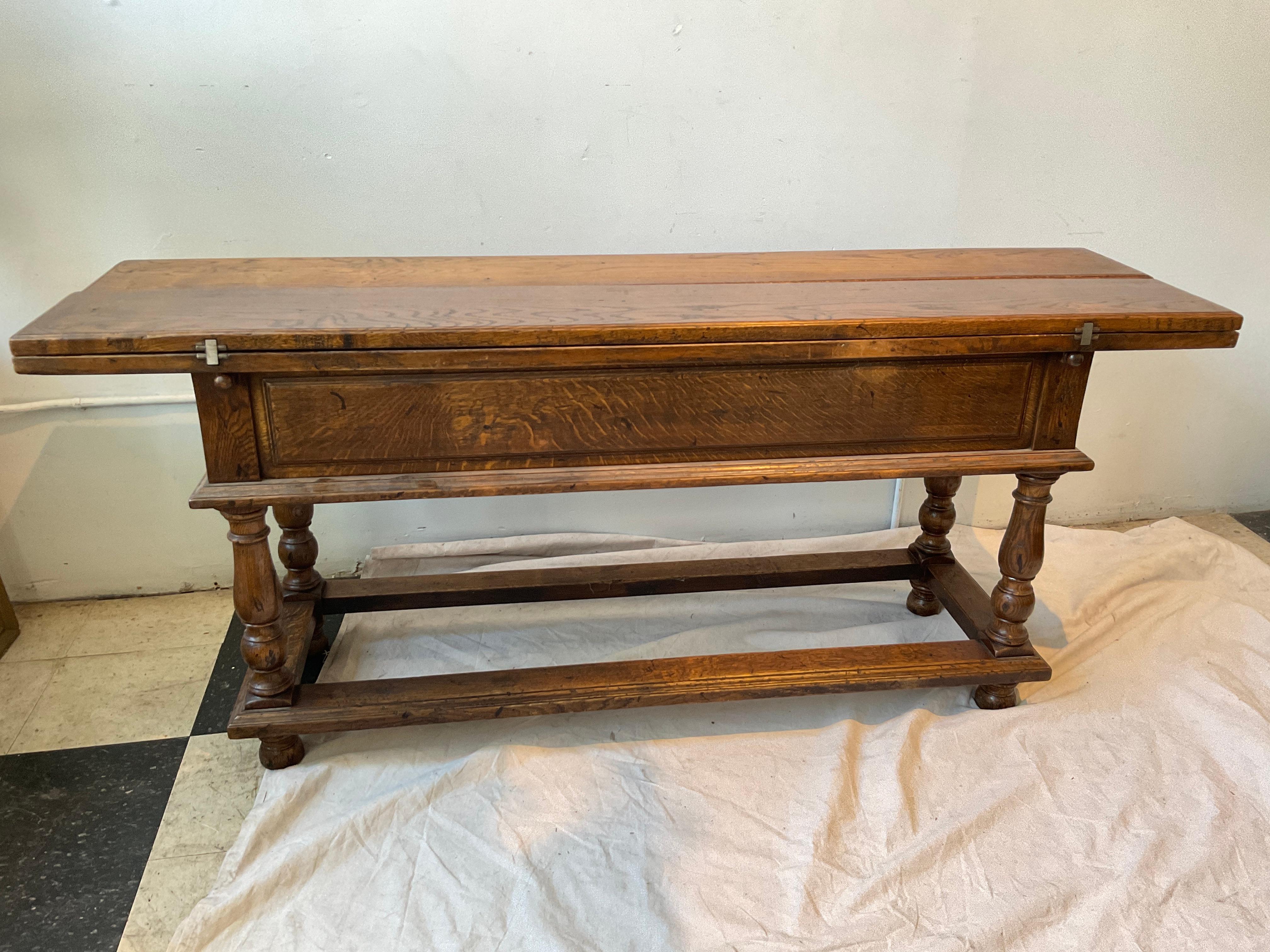 Console / Table de salle à manger de style français Louis XVIII, sculptée à la main et à abattant en vente 10