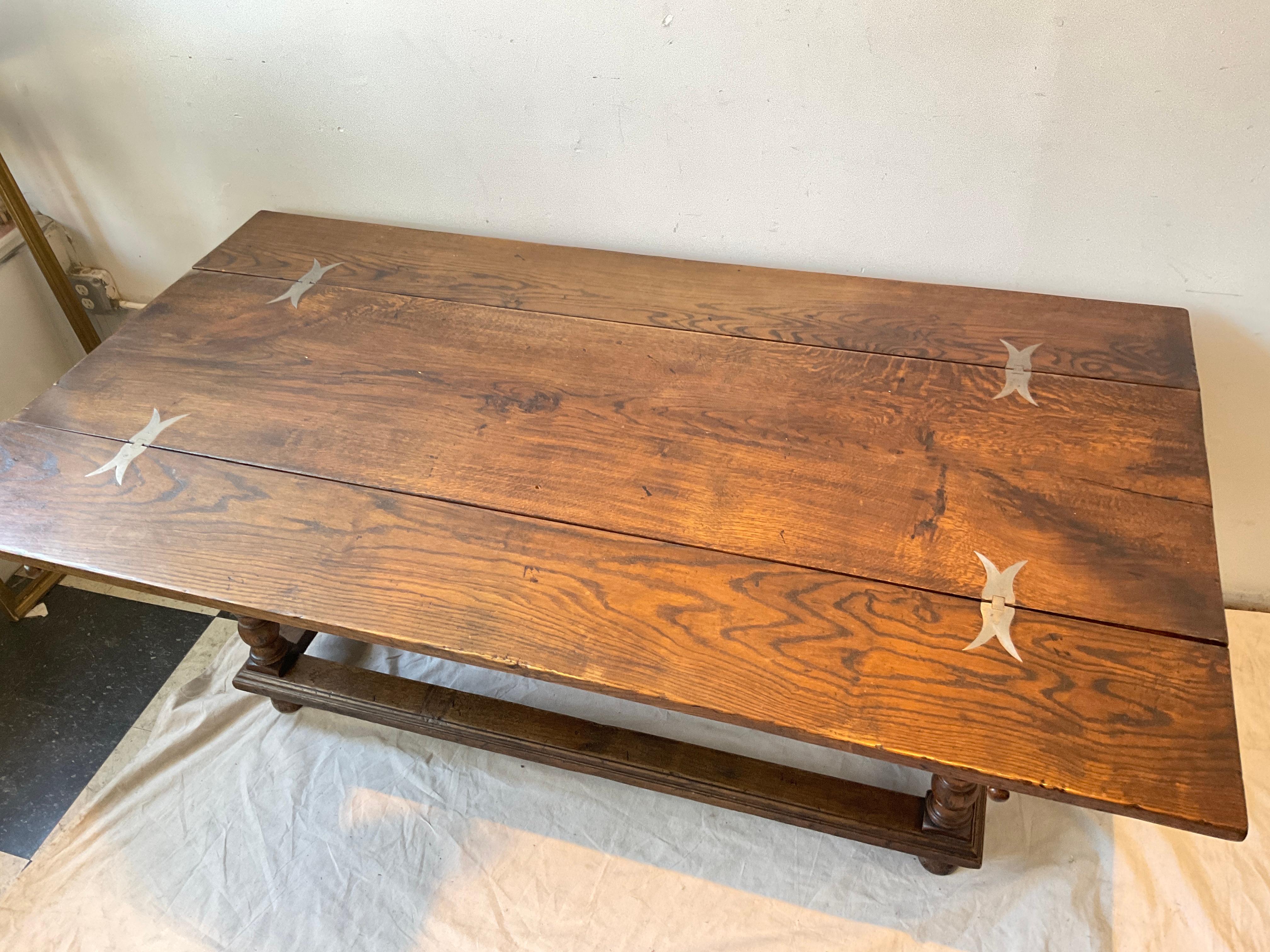 Fin du 20e siècle Console / Table de salle à manger de style français Louis XVIII, sculptée à la main et à abattant en vente