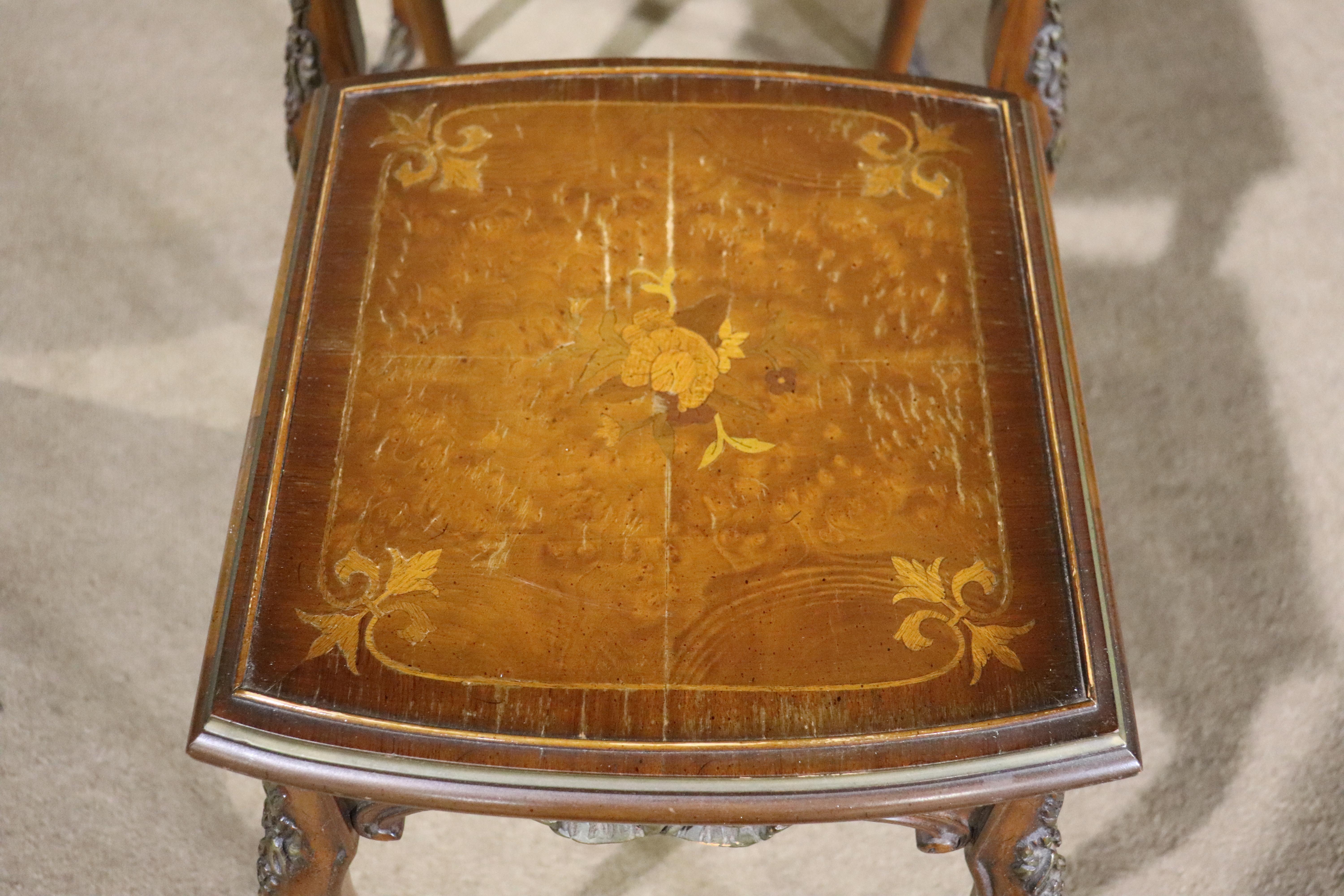 French Style Marquetry Nesting Tables In Good Condition For Sale In Brooklyn, NY