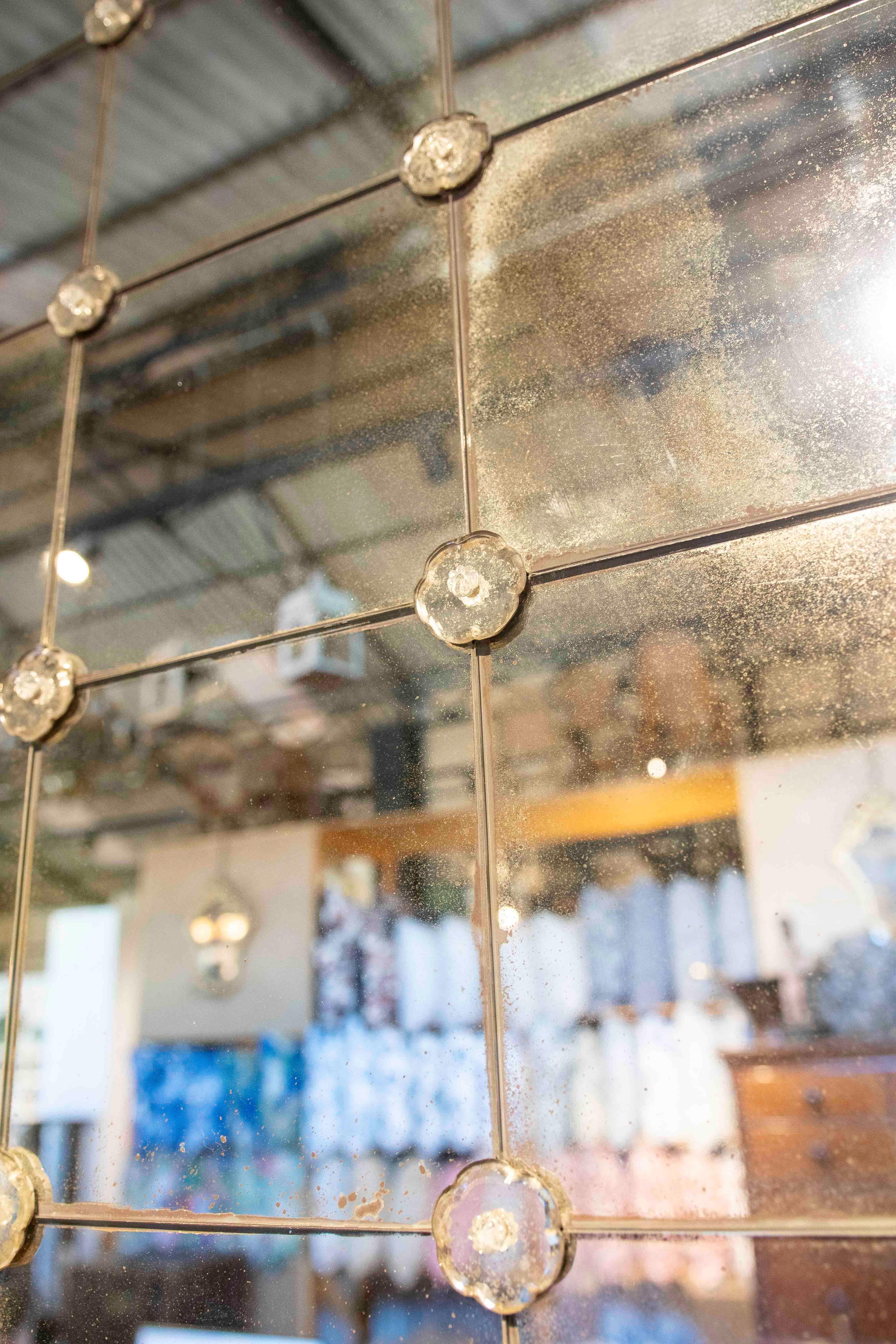 French-style Mirror with Grids Joined with Crystal Flowers For Sale 1