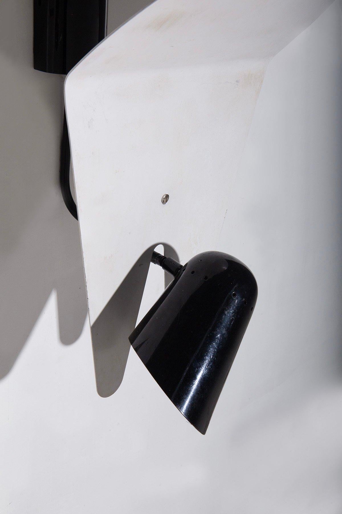 Lámparas de pared modernas de estilo francés Moderno de mediados de siglo en venta