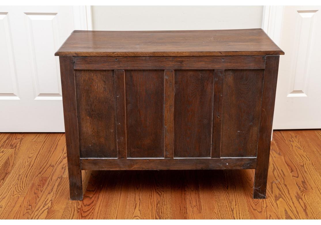 Cassettiera in stile francese di Oak in vendita 4