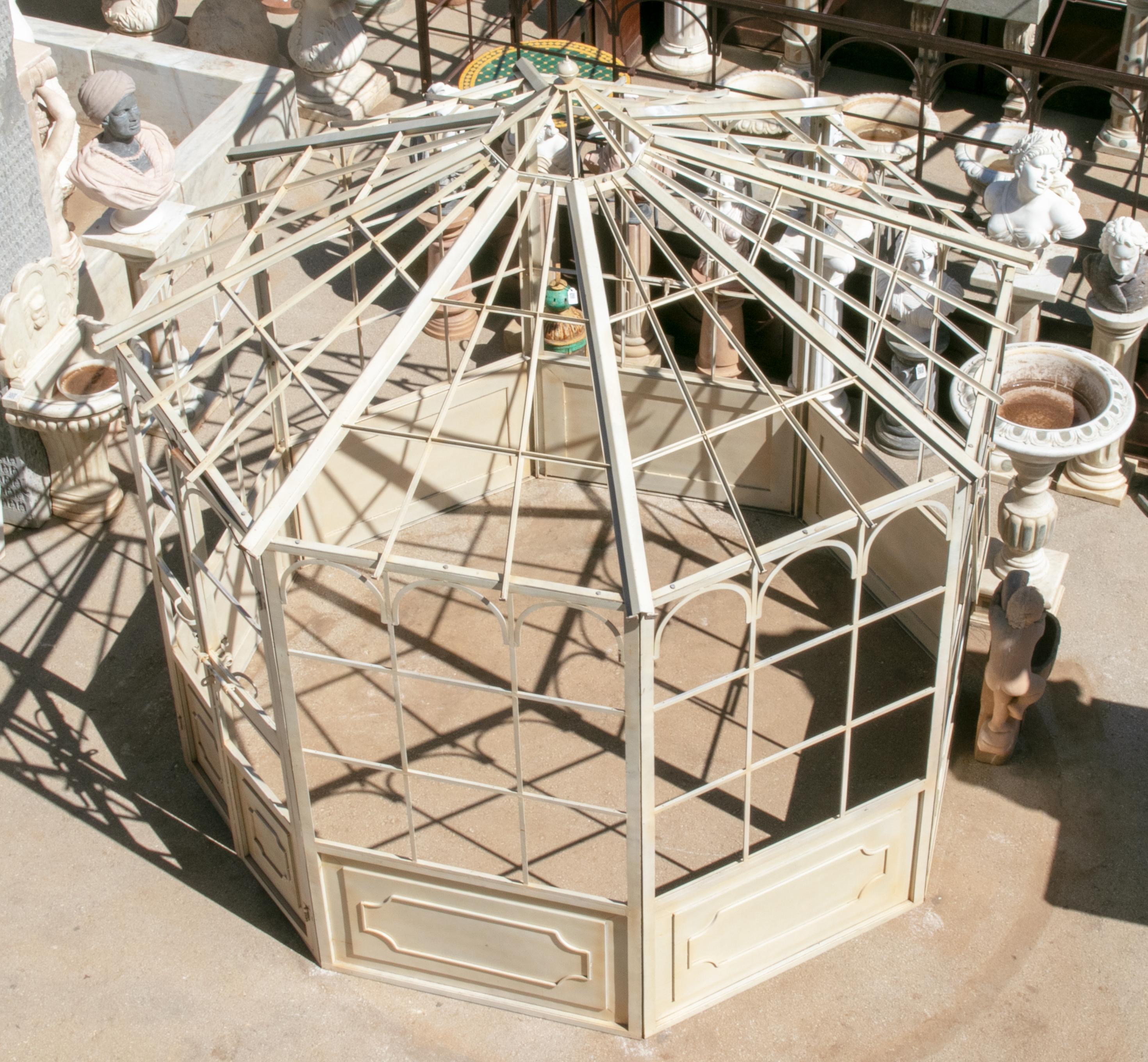 octagonal greenhouse