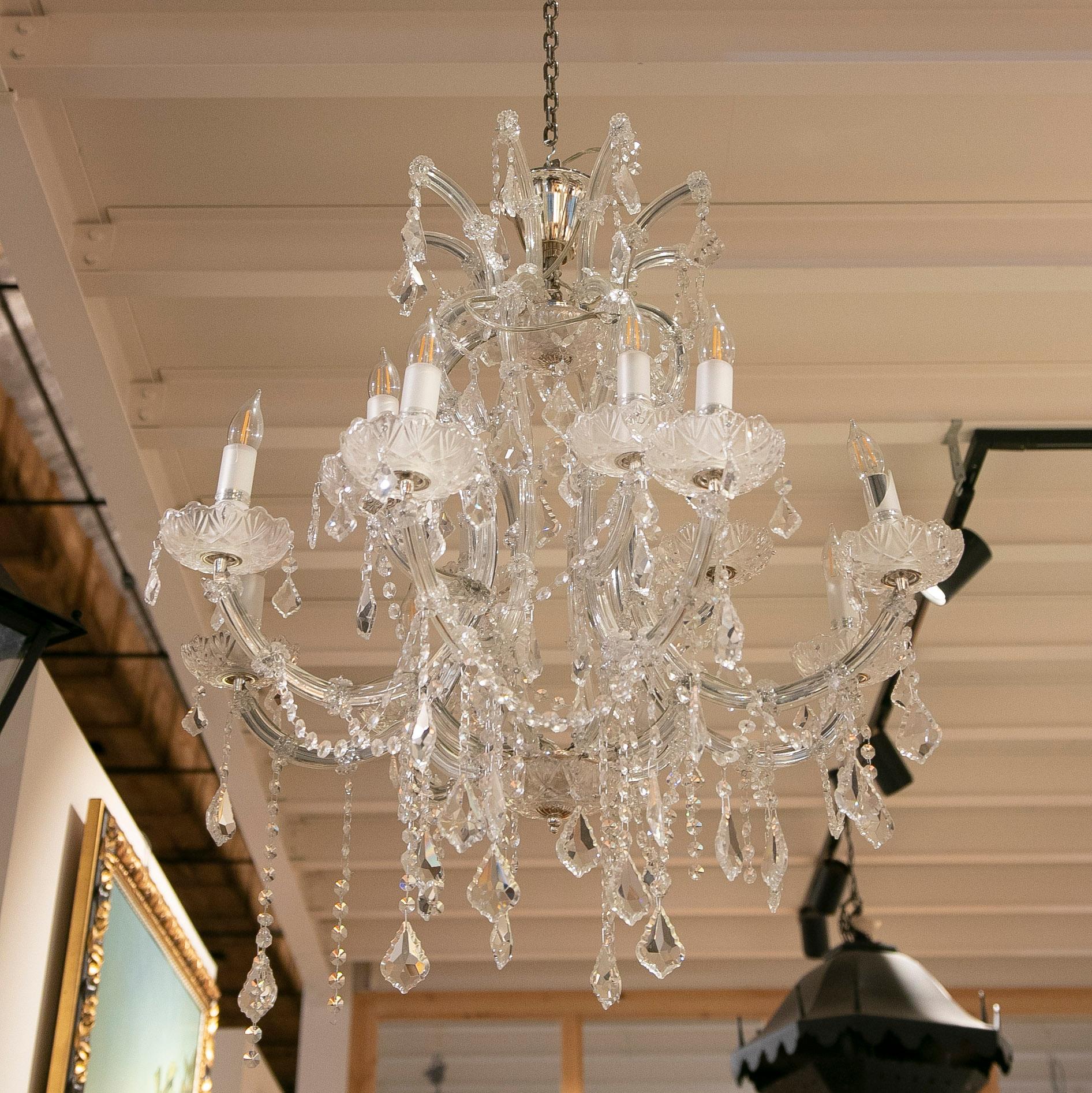 French Style Pair of Crystal Chandeliers with Arms In Good Condition For Sale In Marbella, ES