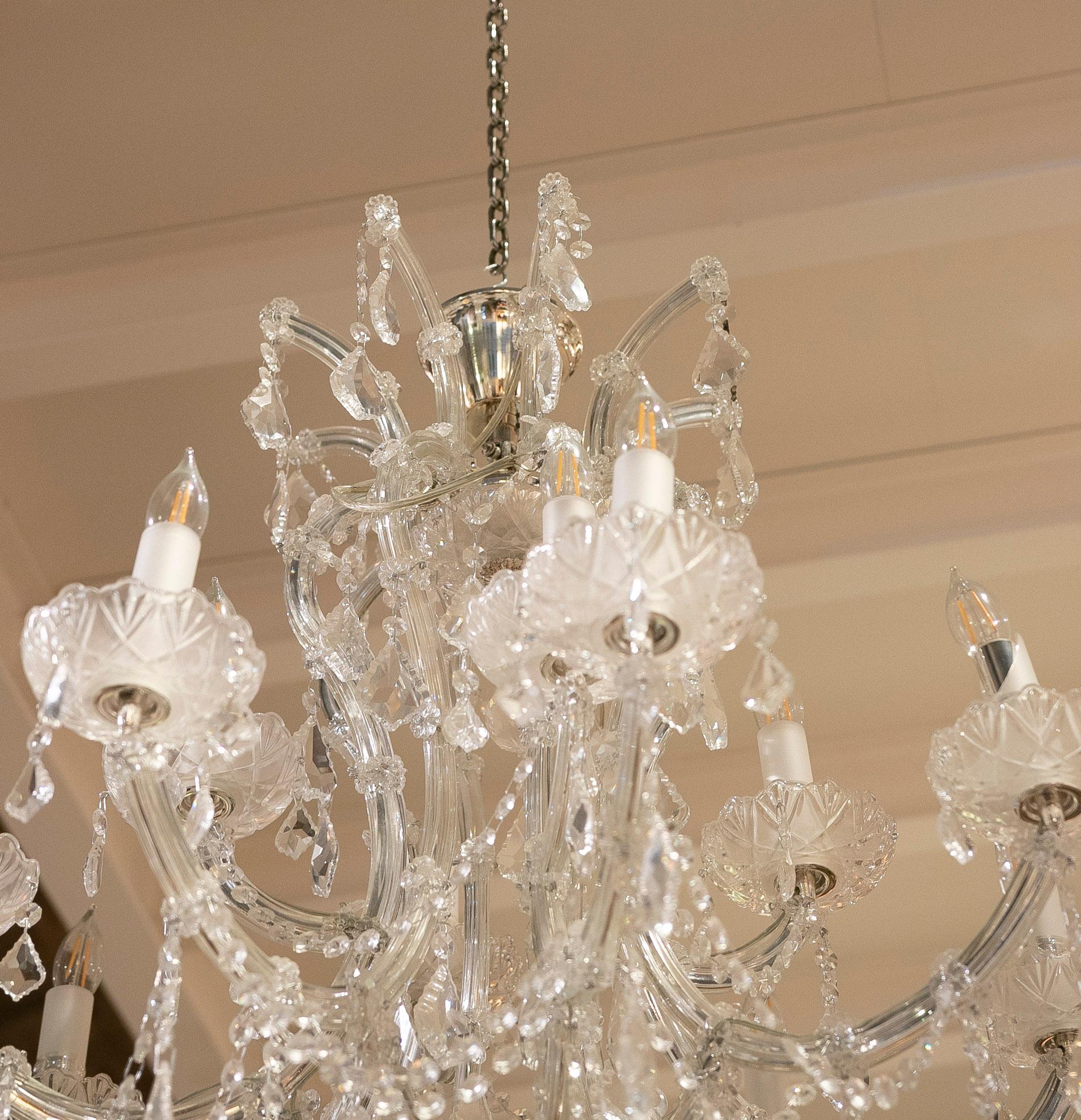 French Style Pair of Crystal Chandeliers with Arms For Sale 1