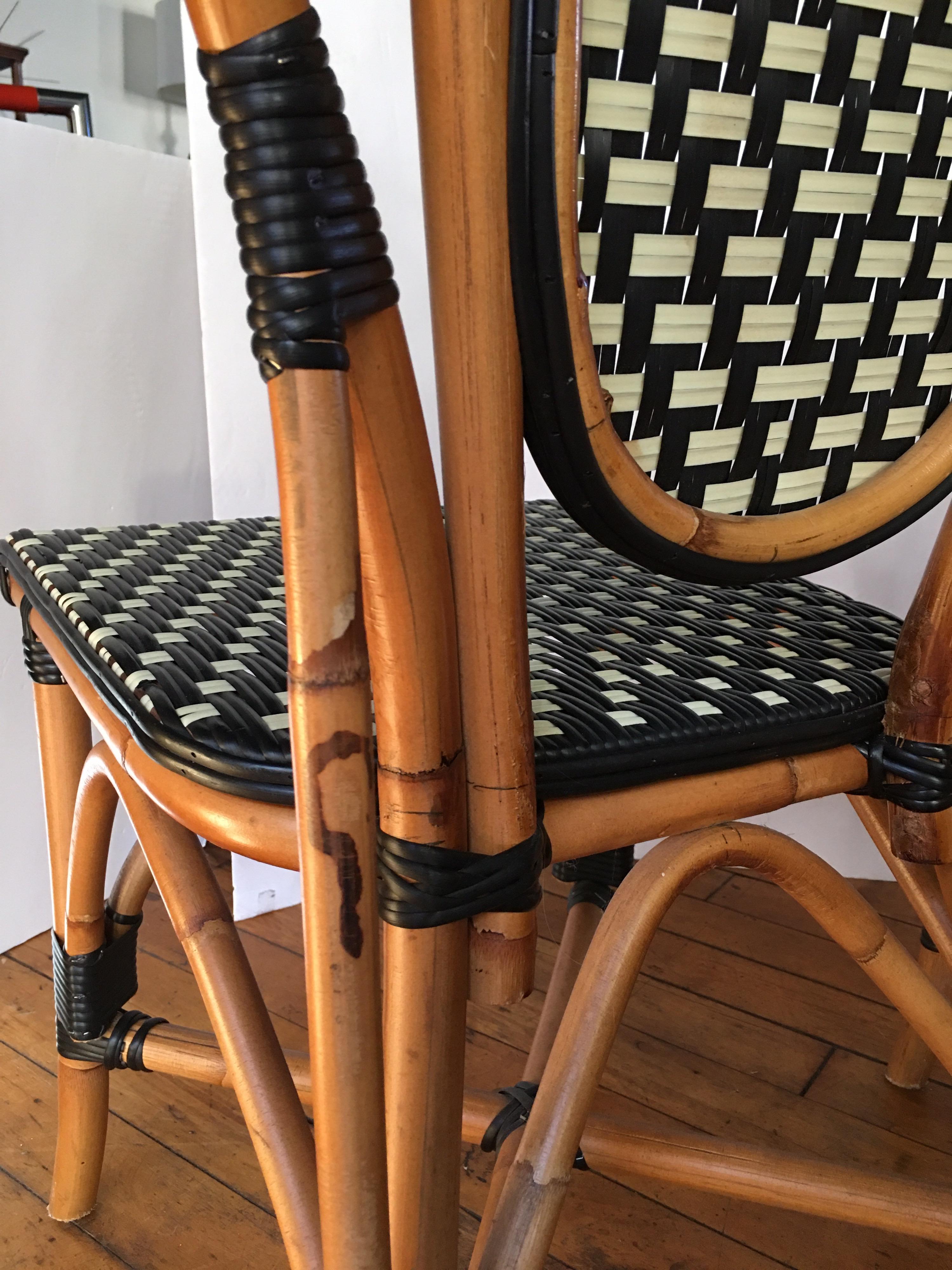 French Style Parisian Cafe Bistro Rattan Dining Chairs, Pair In Good Condition In Lambertville, NJ