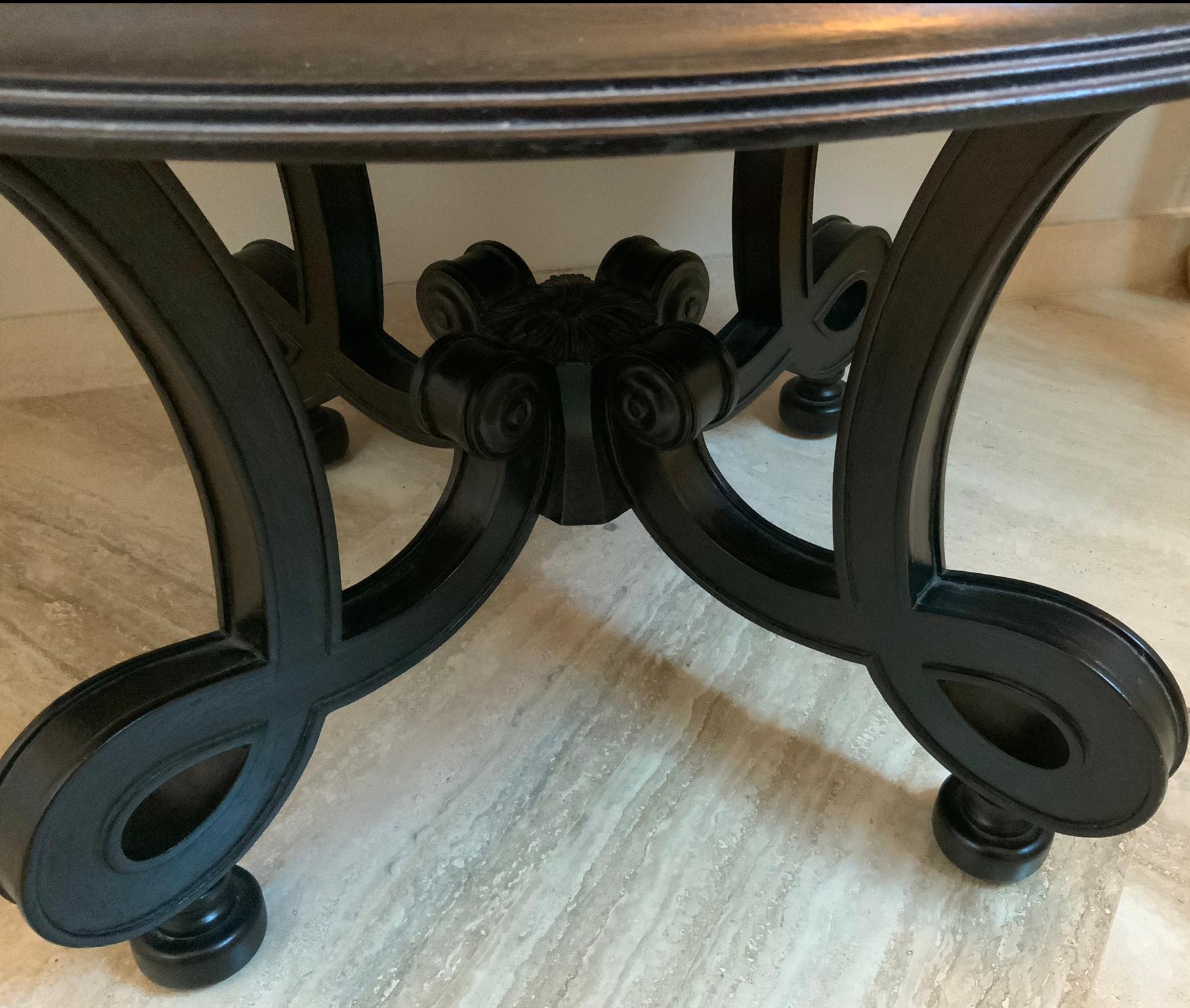 Hand-Carved French Style Scroll Base Round Wood Coffee Center Table For Sale