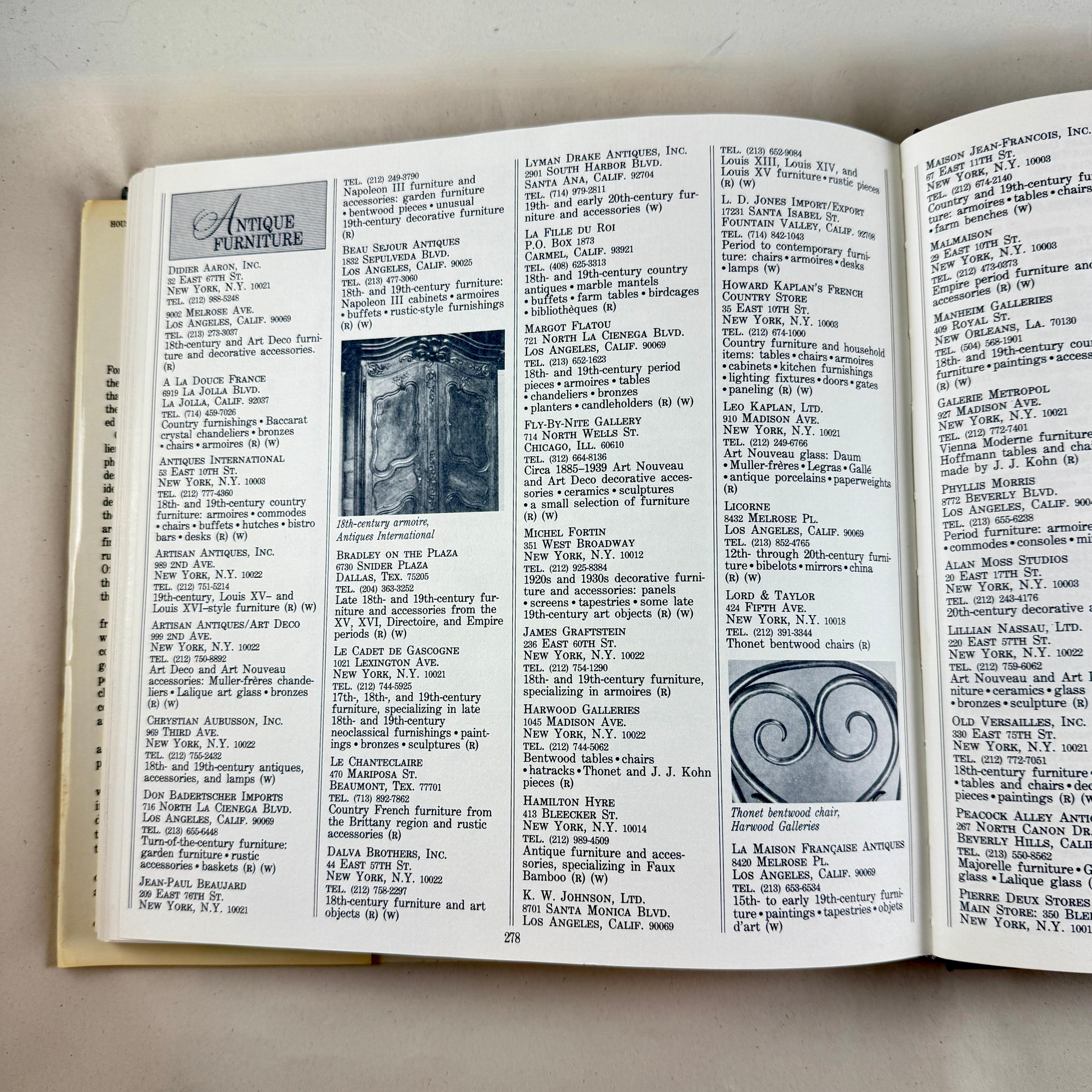 Slessin Cliff, 1ère édition reliée avec veste de style français, 1982 en vente 3