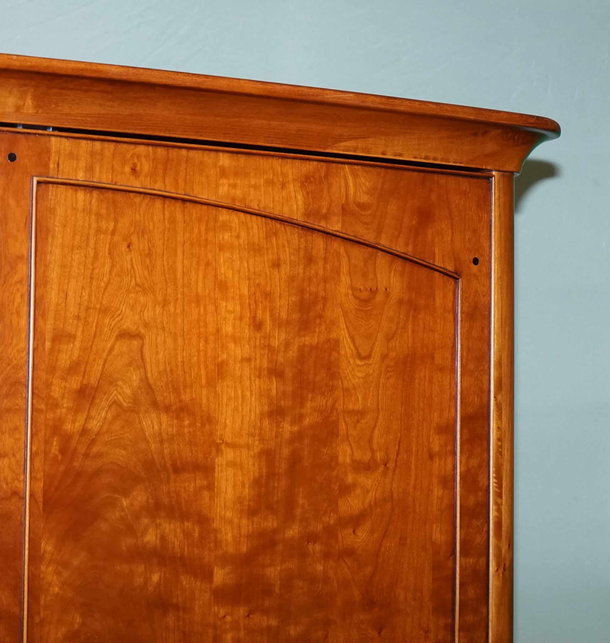 FRANZÖSISCHER STIL WILLIS & GAMBIER ROCHELLE COLLECTION DOPPELKLEIDERSCHRANK im Angebot 10