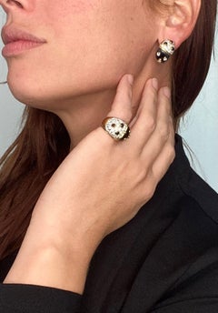 French Suite of Earrings and Ring 18Kt Gold with 6.57 Cts Diamonds & Black Jade