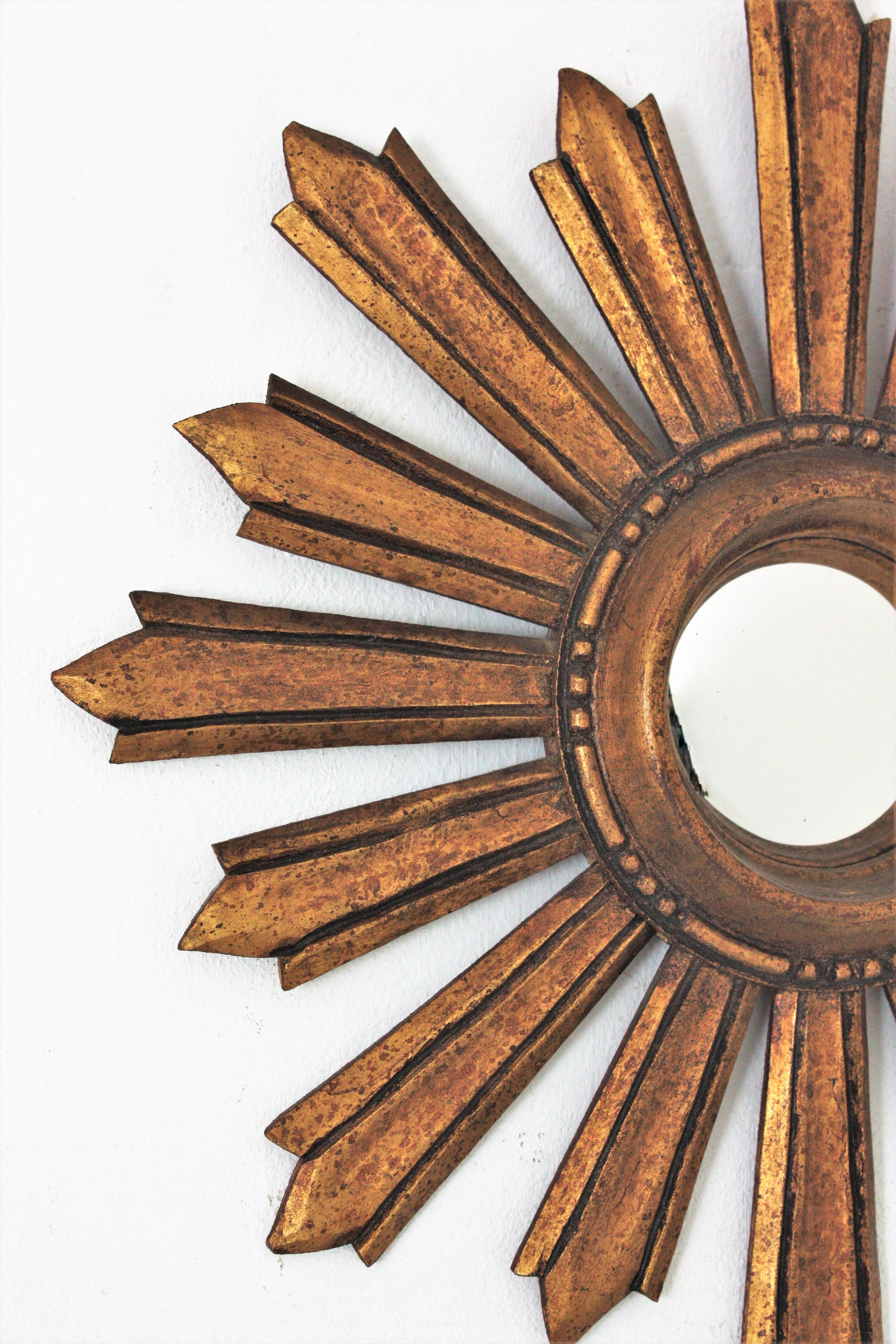 French Sunburst Convex Giltwood Mirror, 1940s For Sale 3