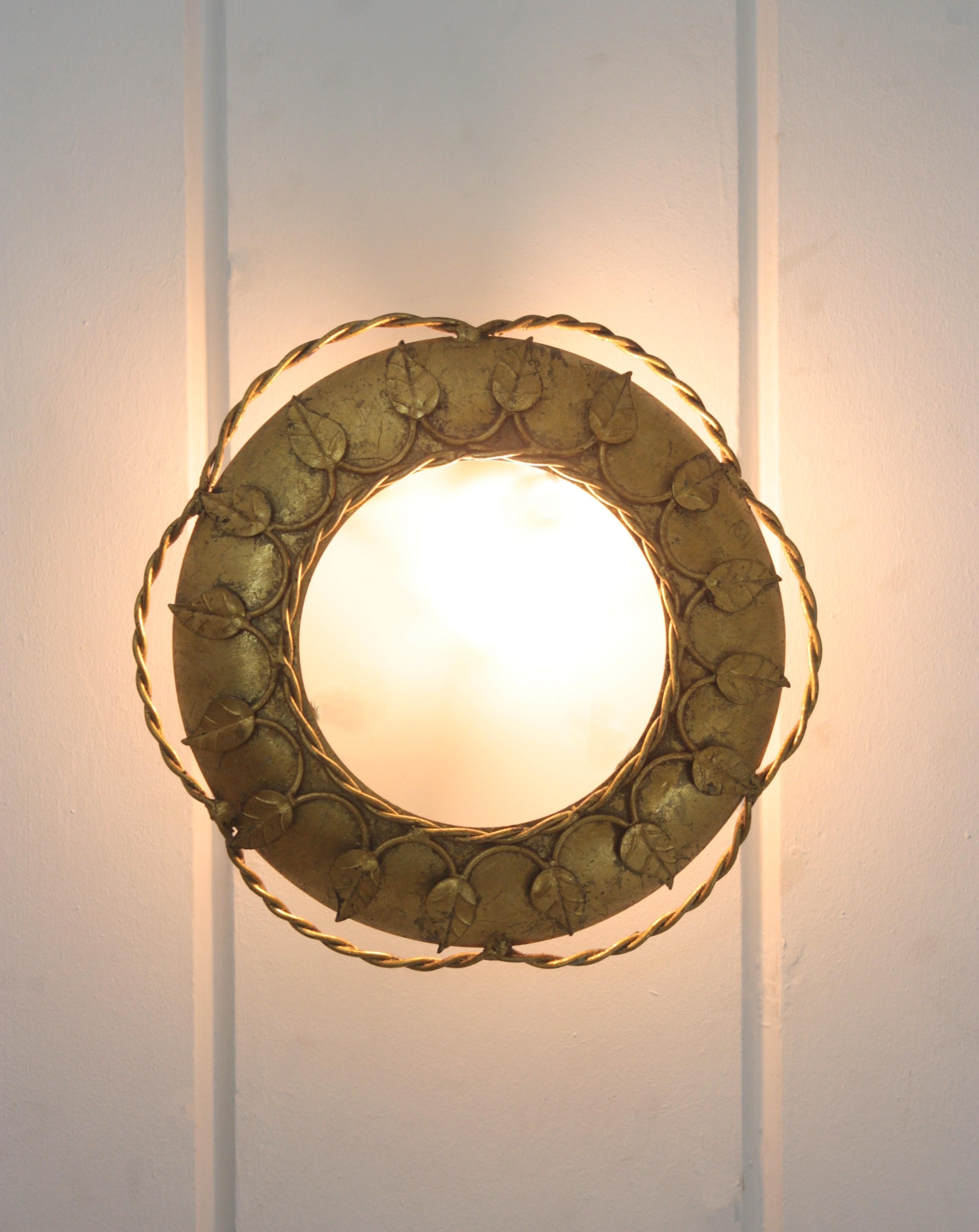 Französische Sunburst Flower Leuchte aus vergoldetem Eisen, 1950er Jahre im Angebot 6