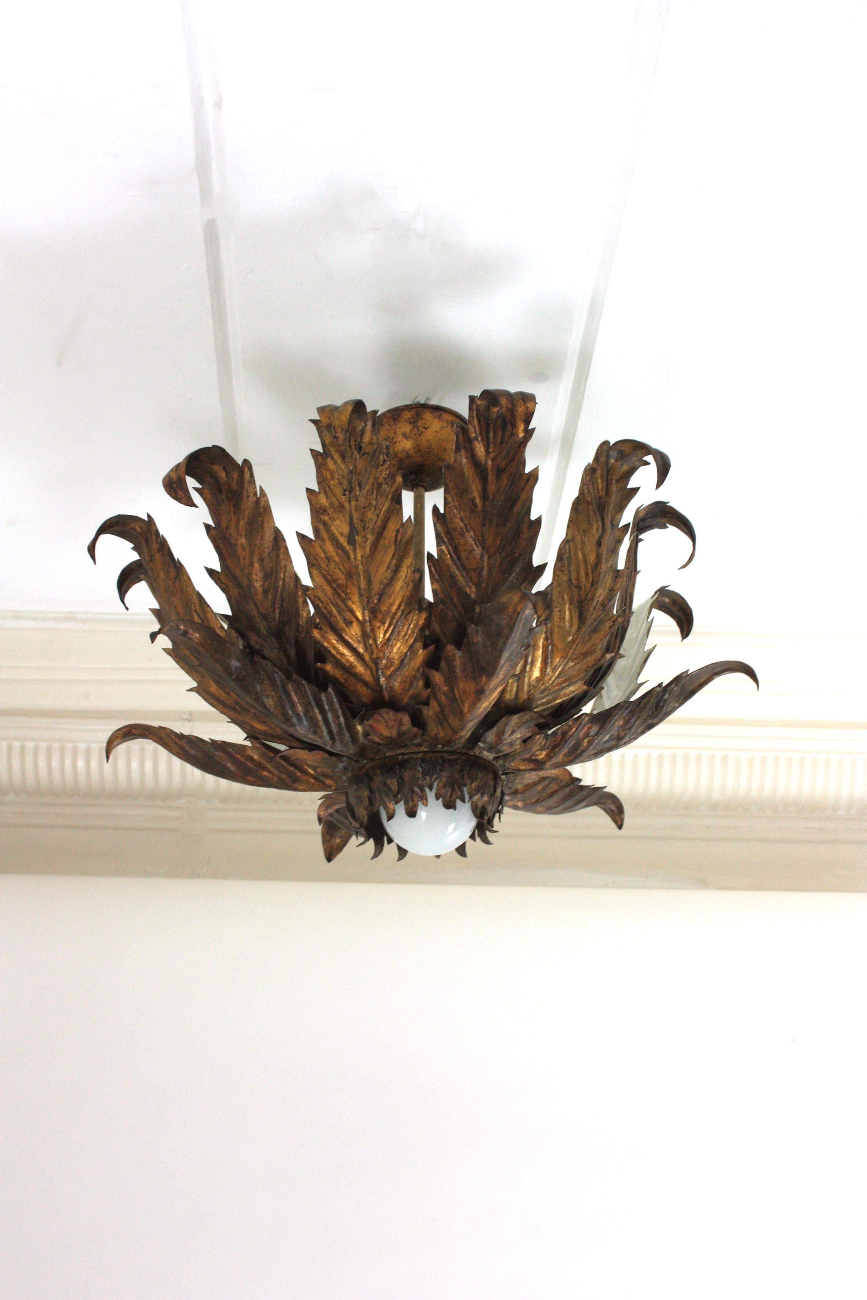 French Sunburst Foliage Ceiling Light Fixture / Chandelier in Gilt Iron, 1940s For Sale 5