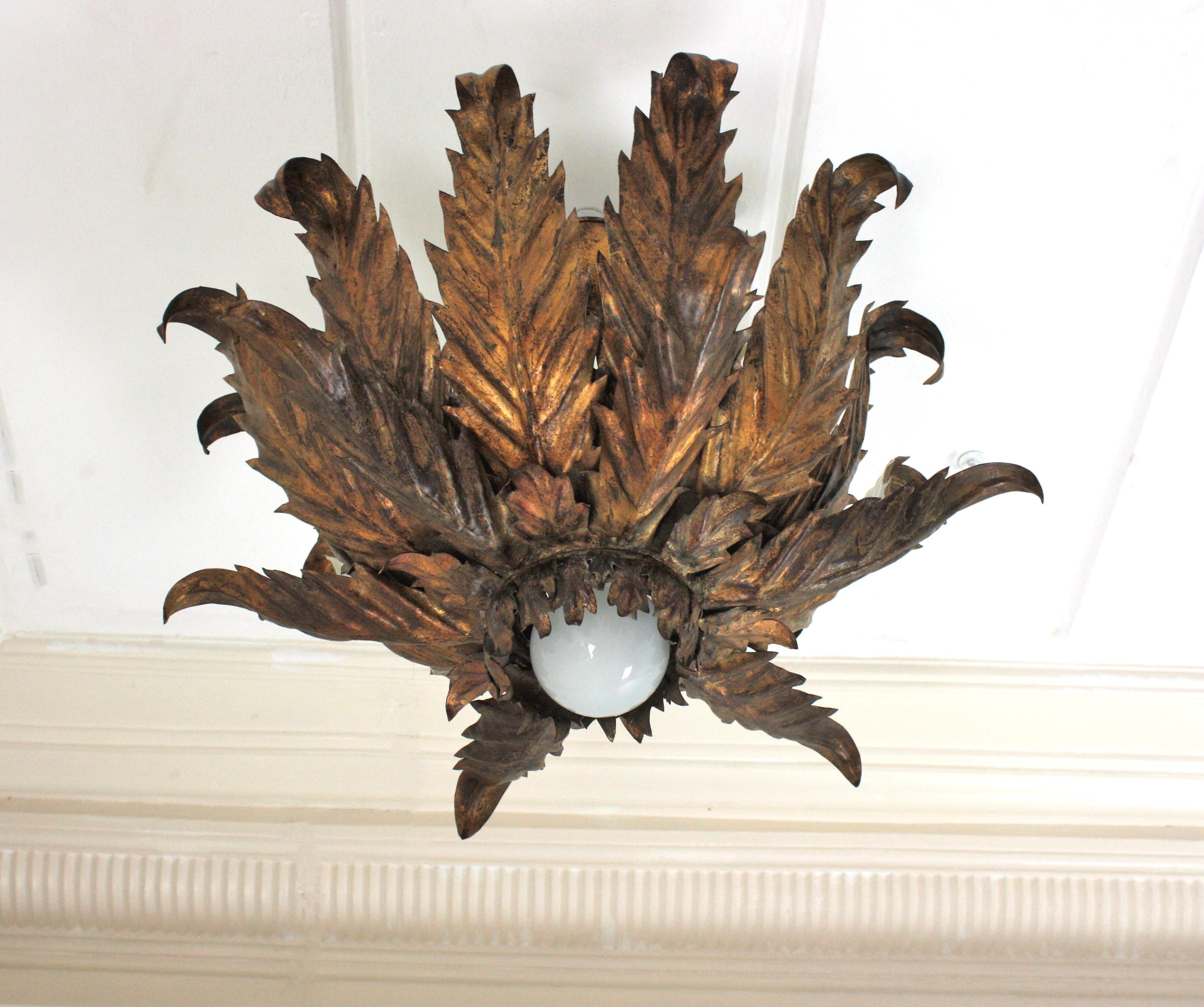 French Sunburst Foliage Ceiling Light Fixture / Chandelier in Gilt Iron, 1940s For Sale 6