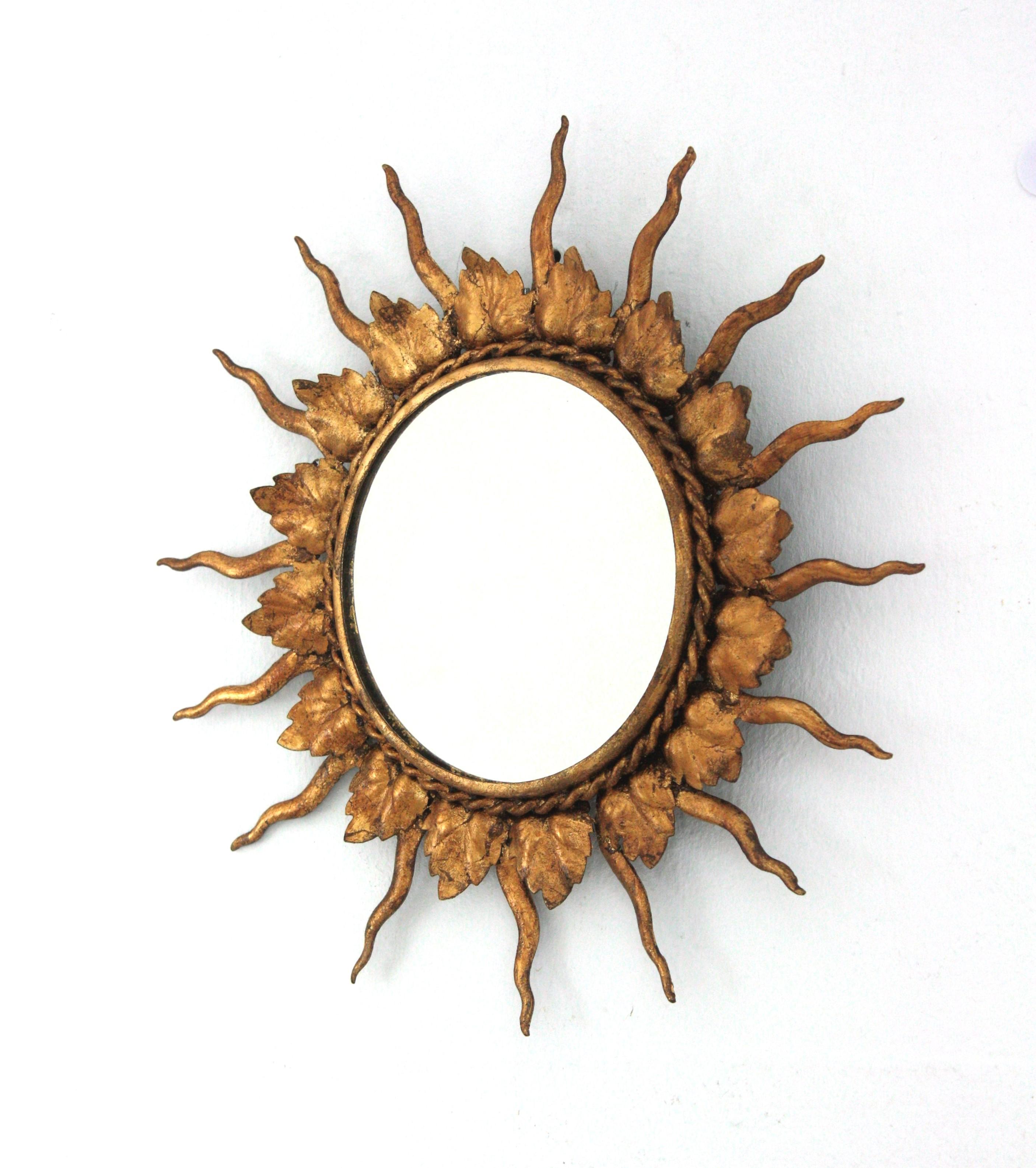 French Sunburst Mirror in Gilt Metal in Small Scale, 1950s For Sale 3