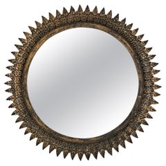 Specchio francese a raggiera in metallo patinato, stile Line Vautrin