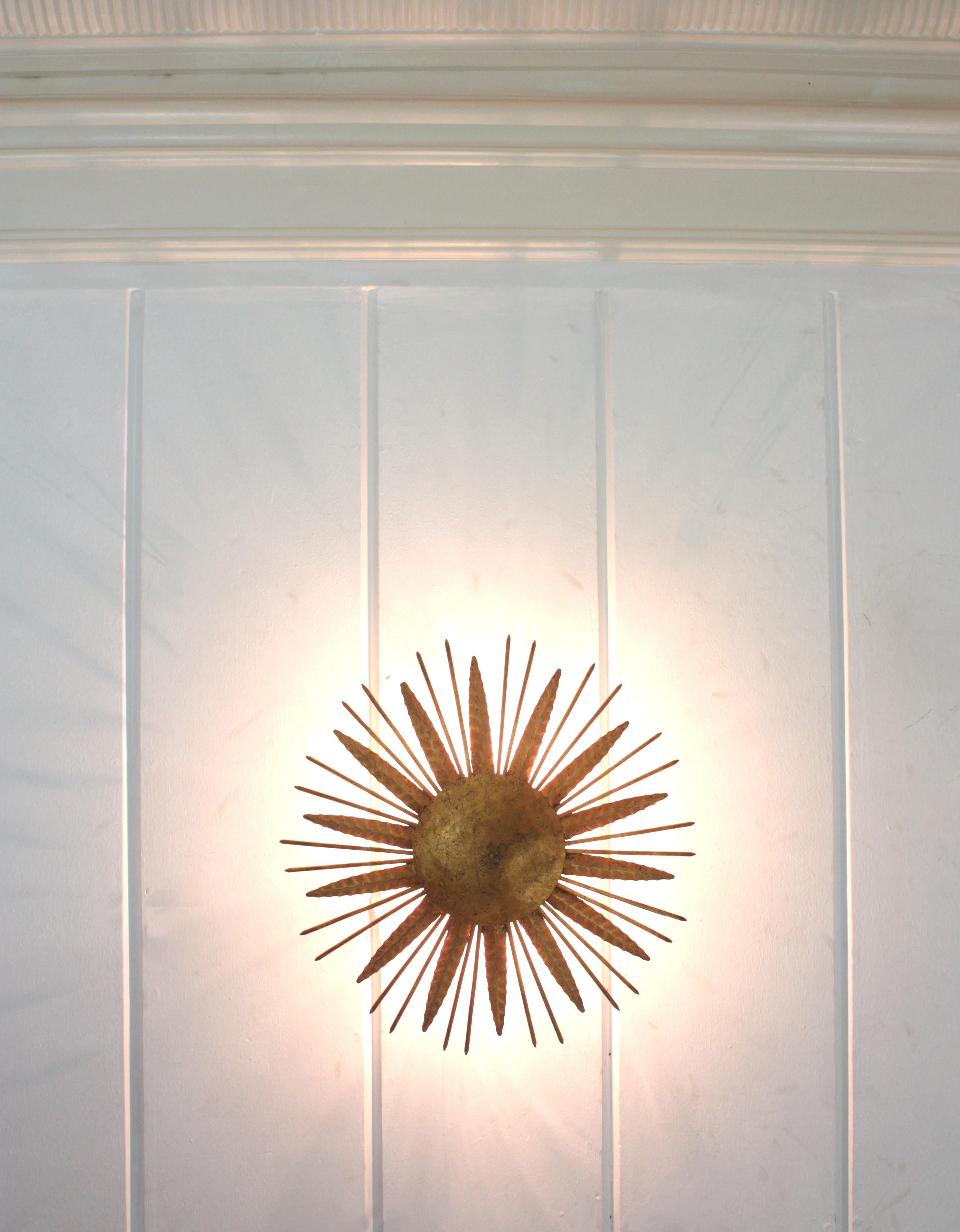 French Sunburst Spikey Light Fixture in Gilt Iron, 1940s For Sale 2