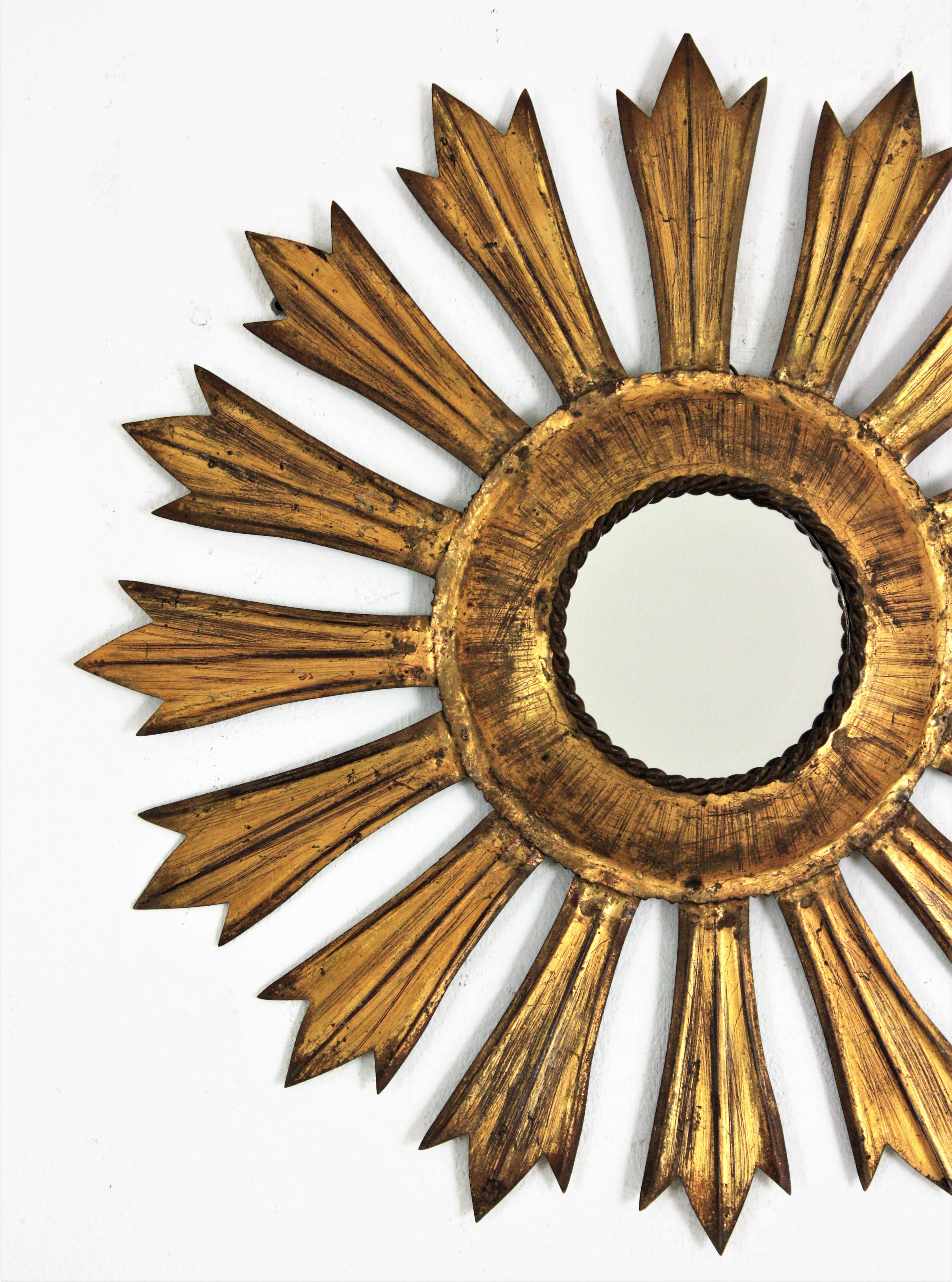 French Sunburst Starburst Mirror in Gilt Metal, 1940s 1
