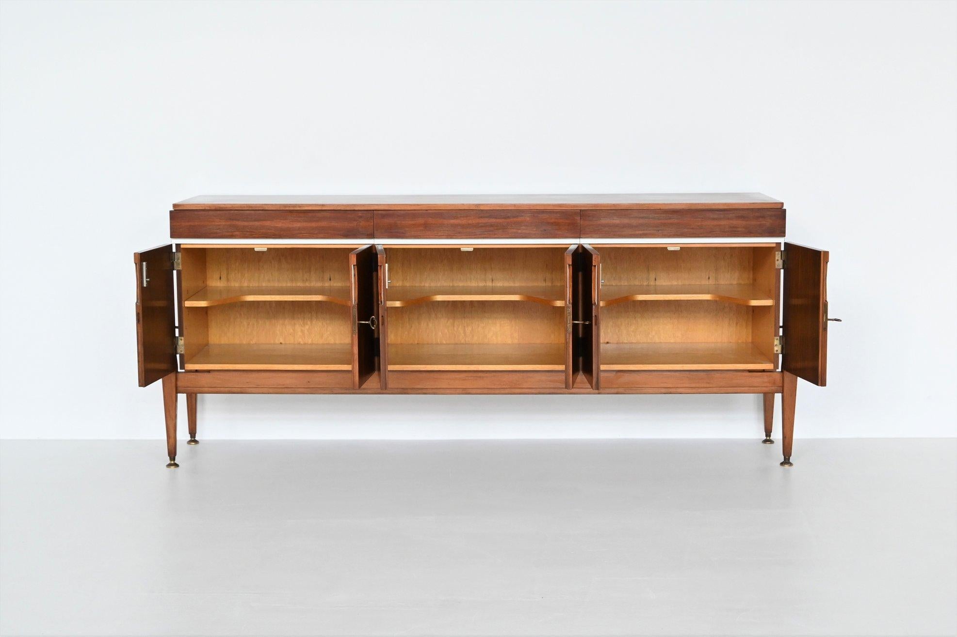 French symmetric sideboard walnut and brass France 1960 In Good Condition For Sale In Etten-Leur, NL