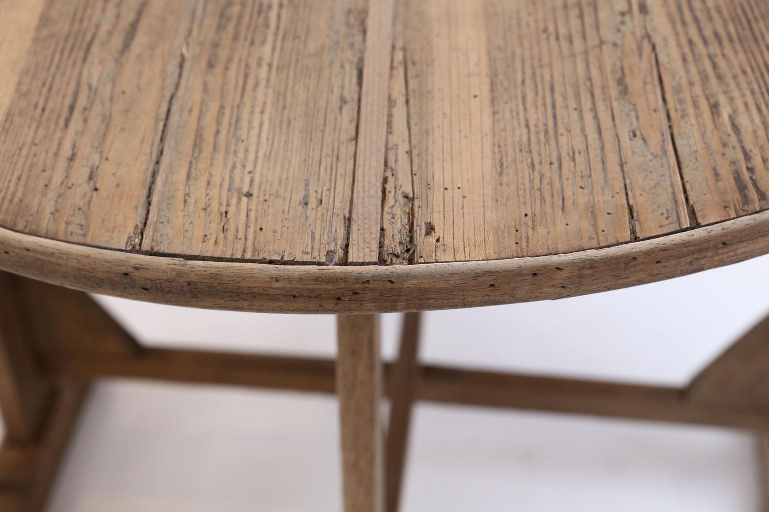 French Semi-Bleached Brown Table de Vendange in Oak and Pine 1