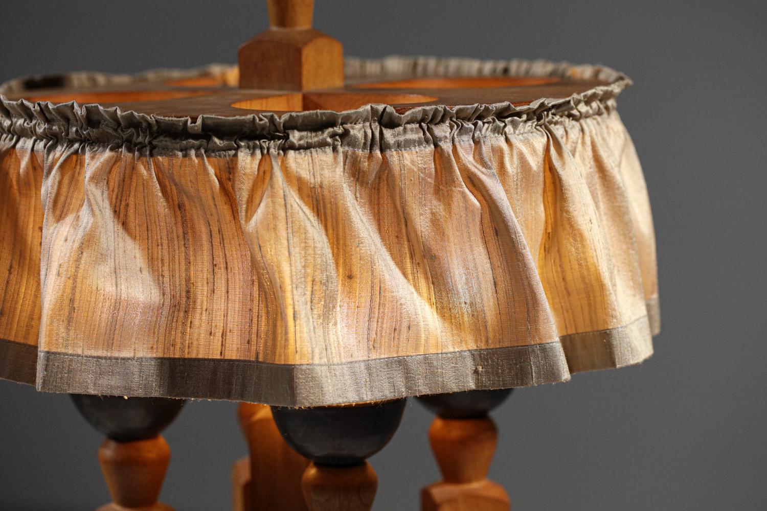 Mid-Century Modern Lampe à poser en chêne massif et céramique Guillerme et Chambron 50's - G044 en vente