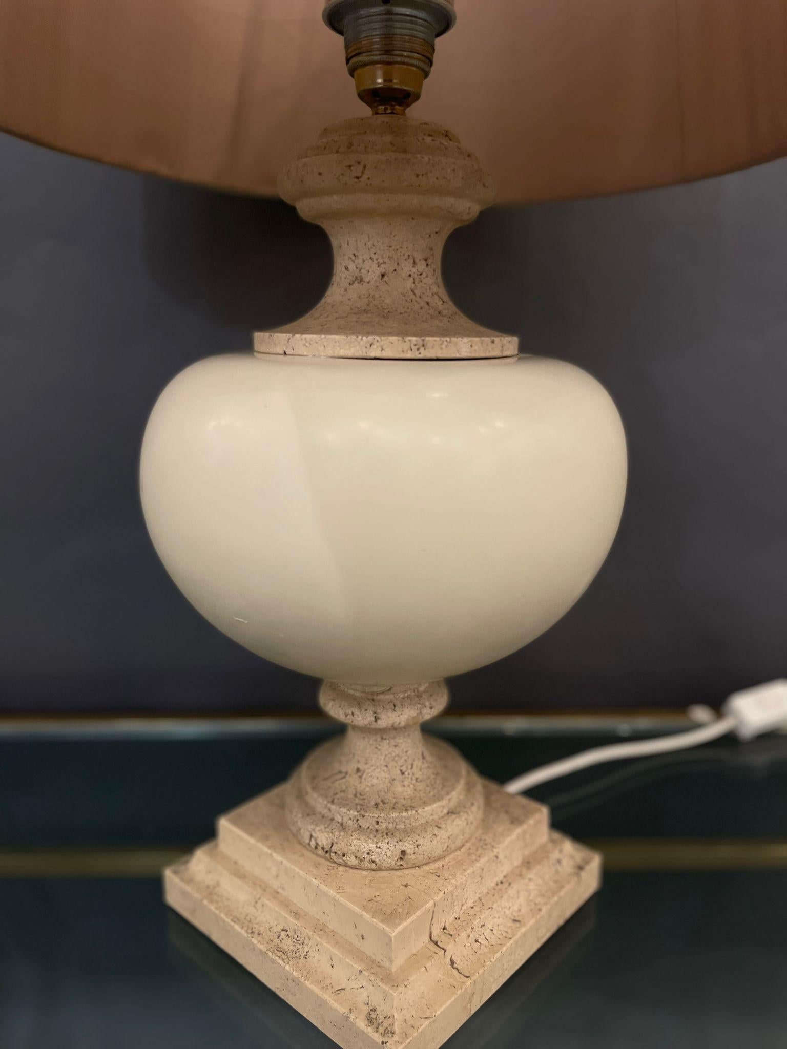 Mid-20th Century French Table Lamp in Travertino Marble For Sale