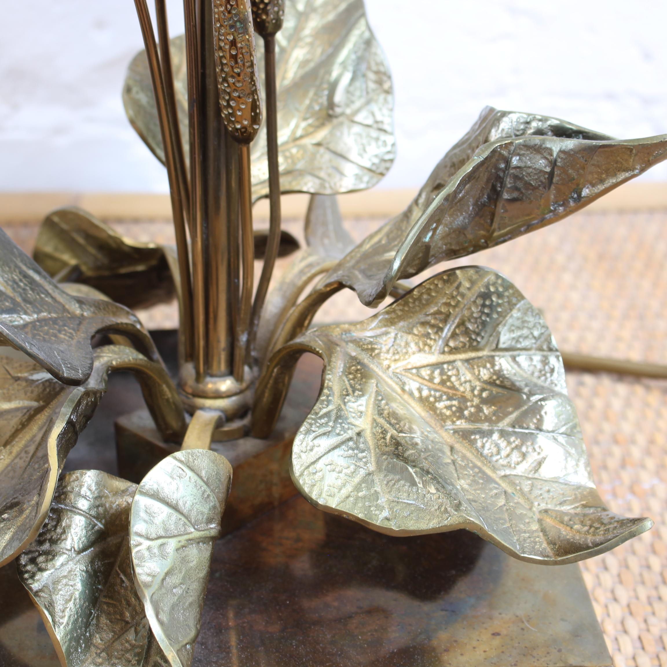 Lampe de table française inspirée par la Nature attribuée à Maison Charles (circa 1970) en vente 5