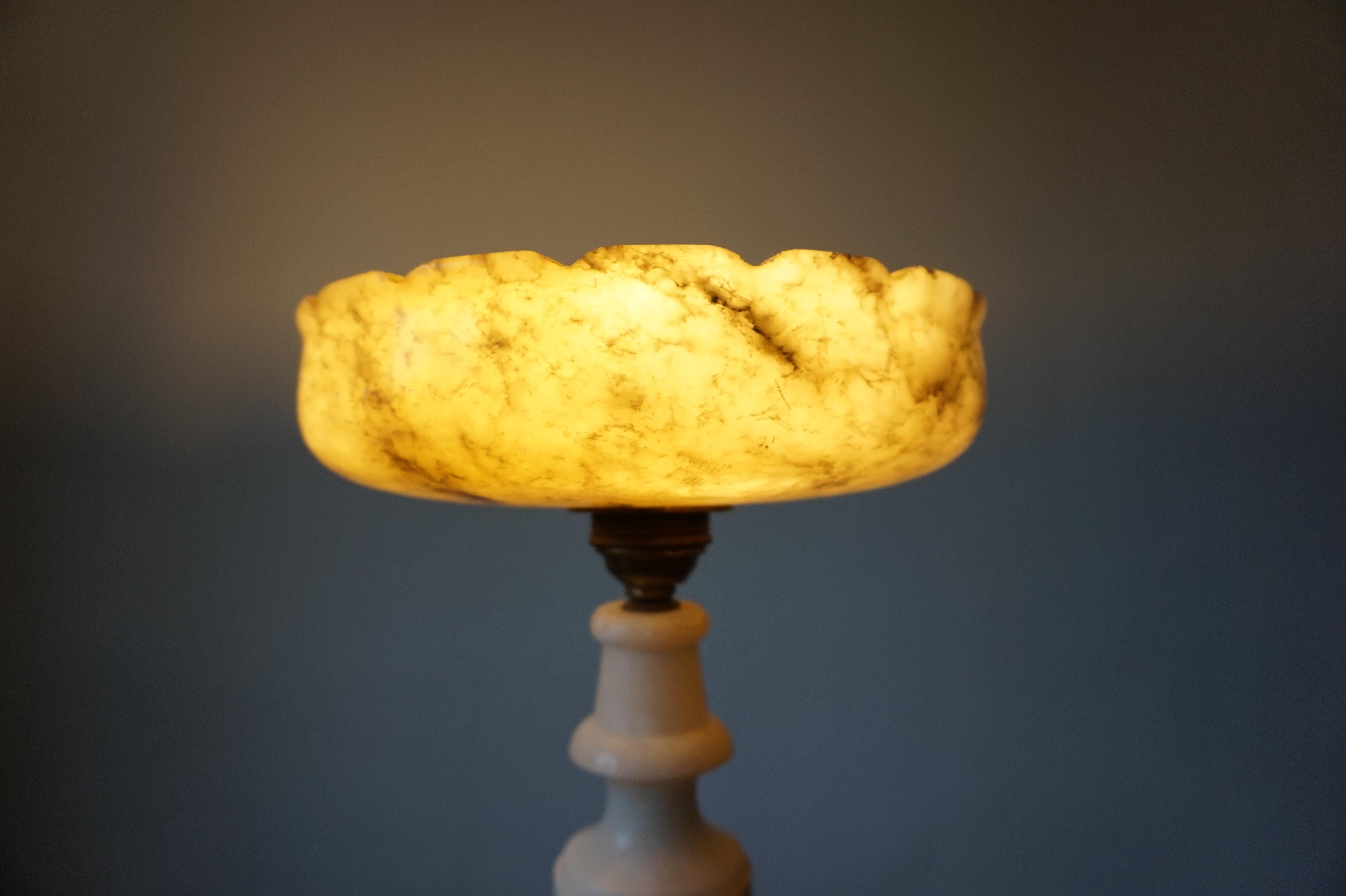 Marbre Lampe de table française Louis XVI en marbre en vente