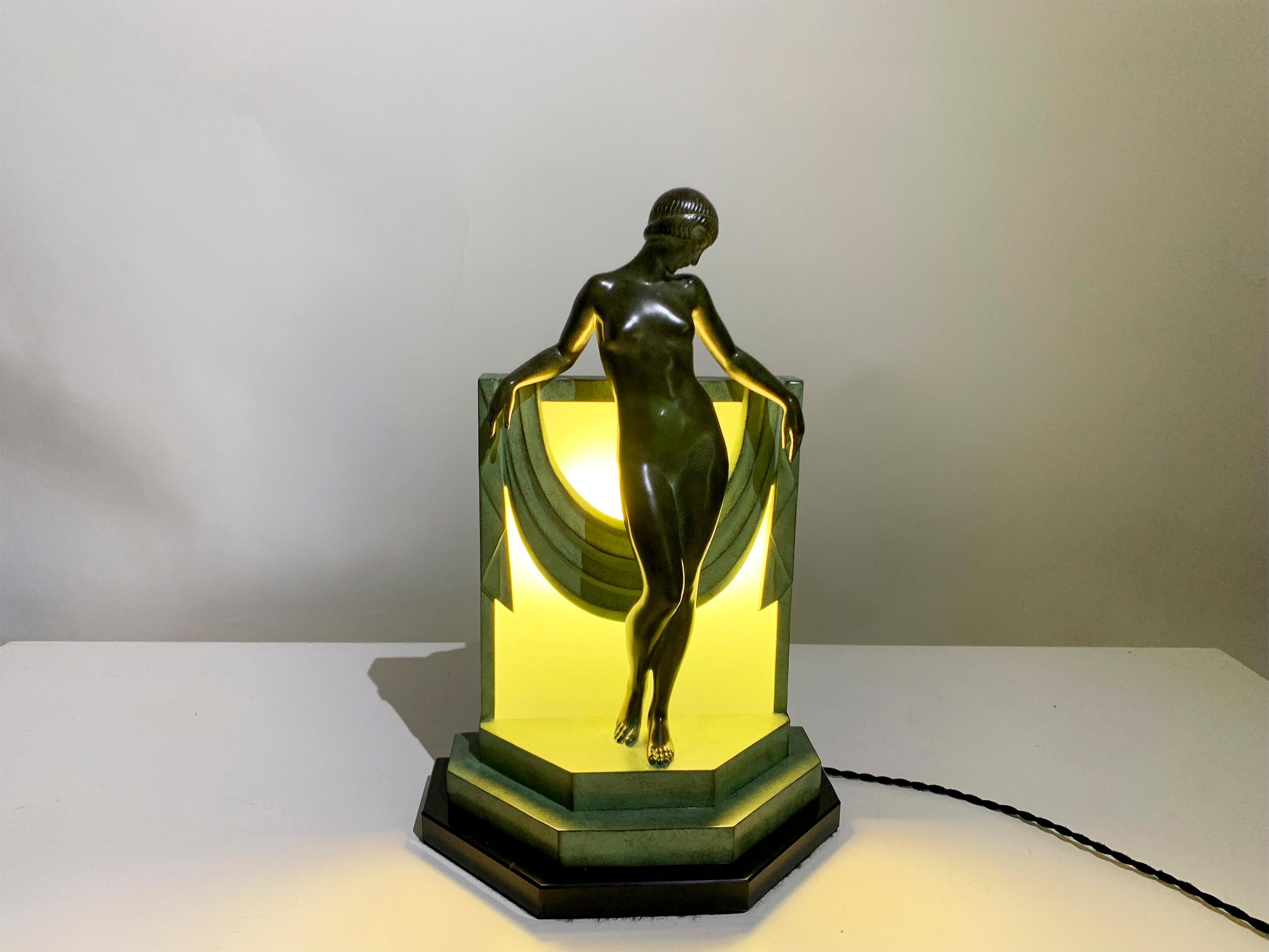 Lampe de table / Sculpture de Fayral pour Max Le Verrier en vente 1