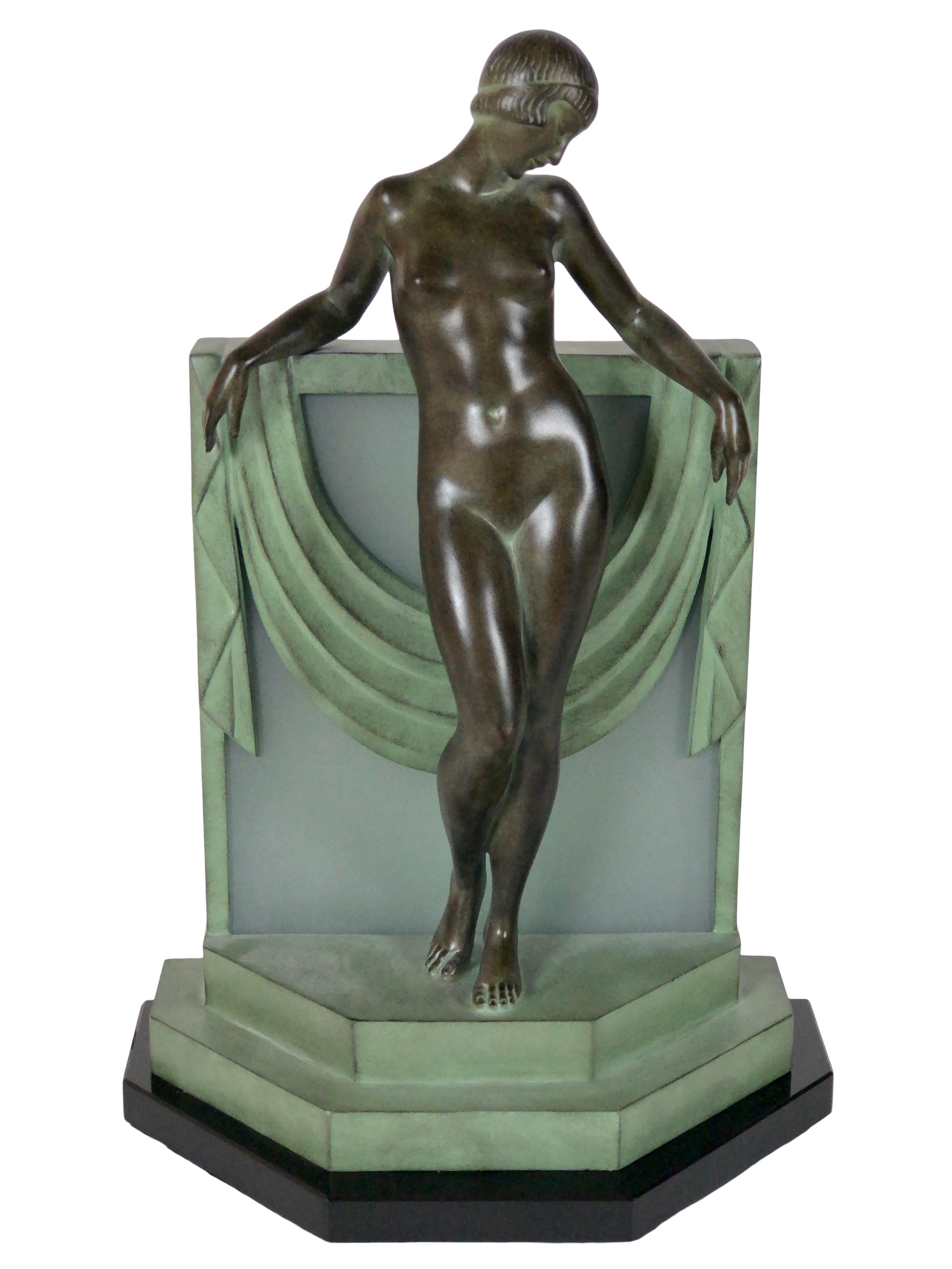Lighted item table lamp, sculpture 