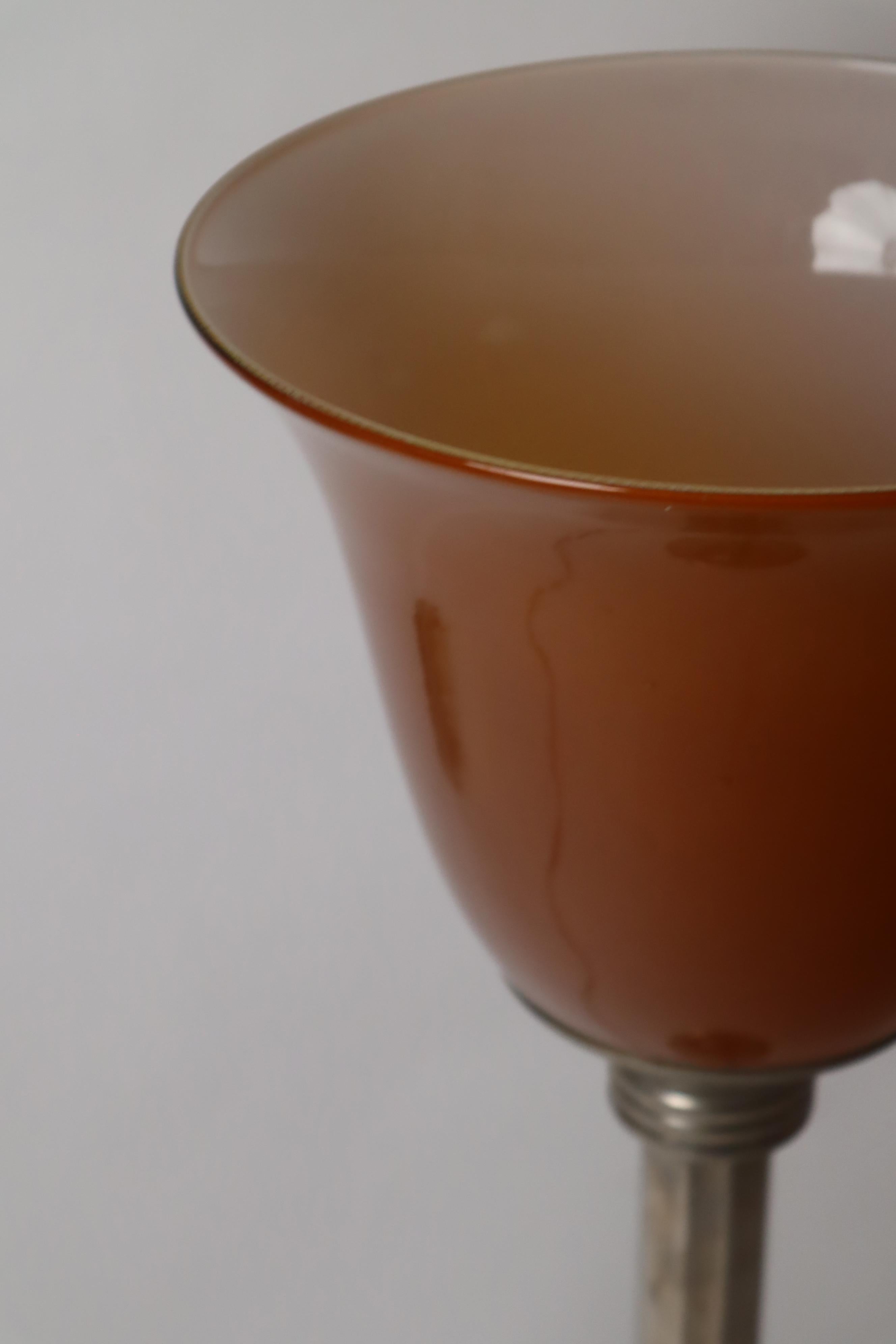Lámpara de sobremesa francesa con cristal superpuesto marrón de estilo Art Déco en venta 5