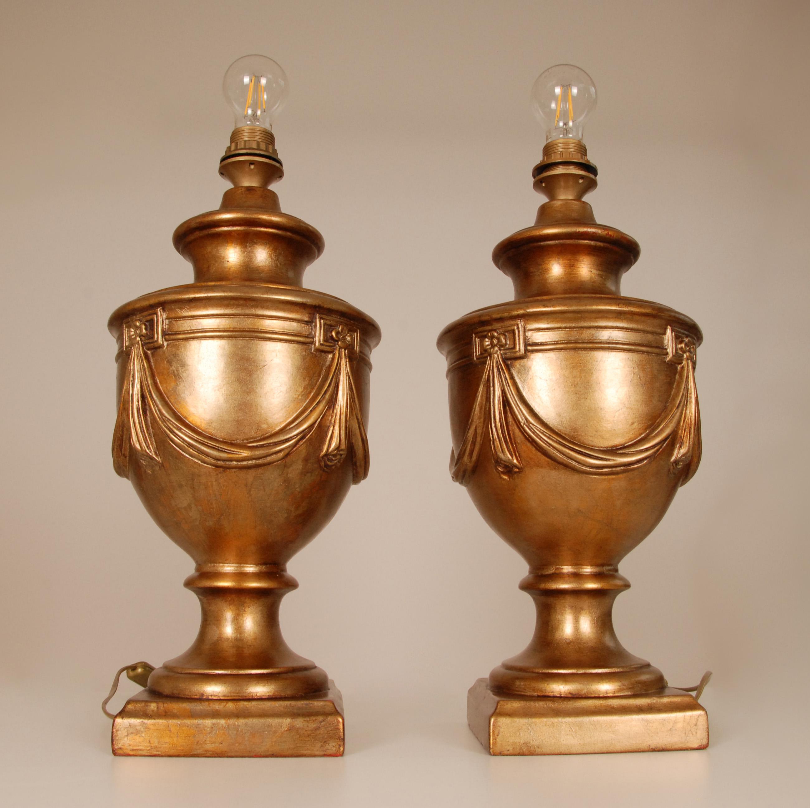 Lampes de table or jaune Vase en céramique néoclassique Lampe de table une paire en vente 1