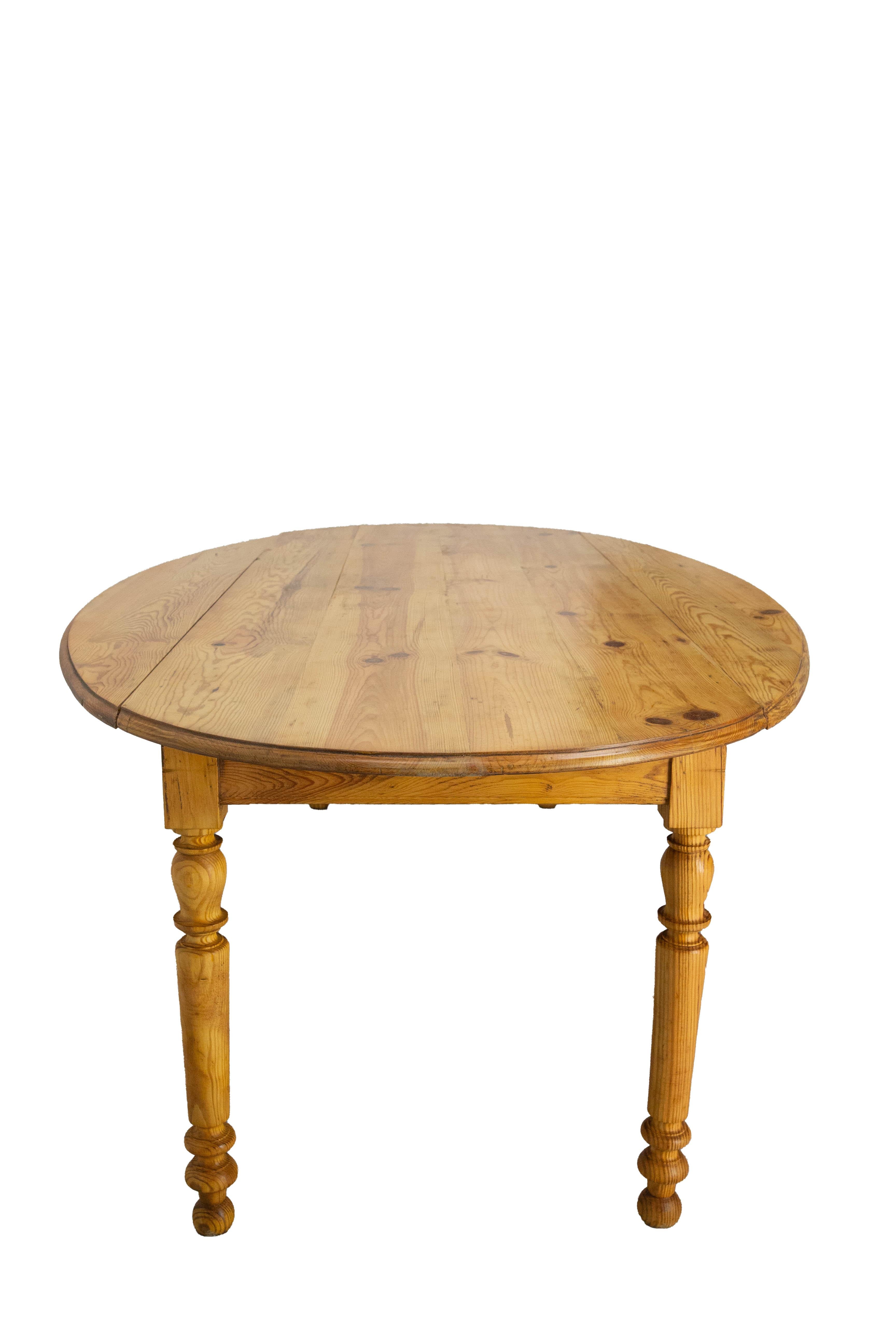French Table Oval Top Drop Leaf Ash, Late 19th Century For Sale 3
