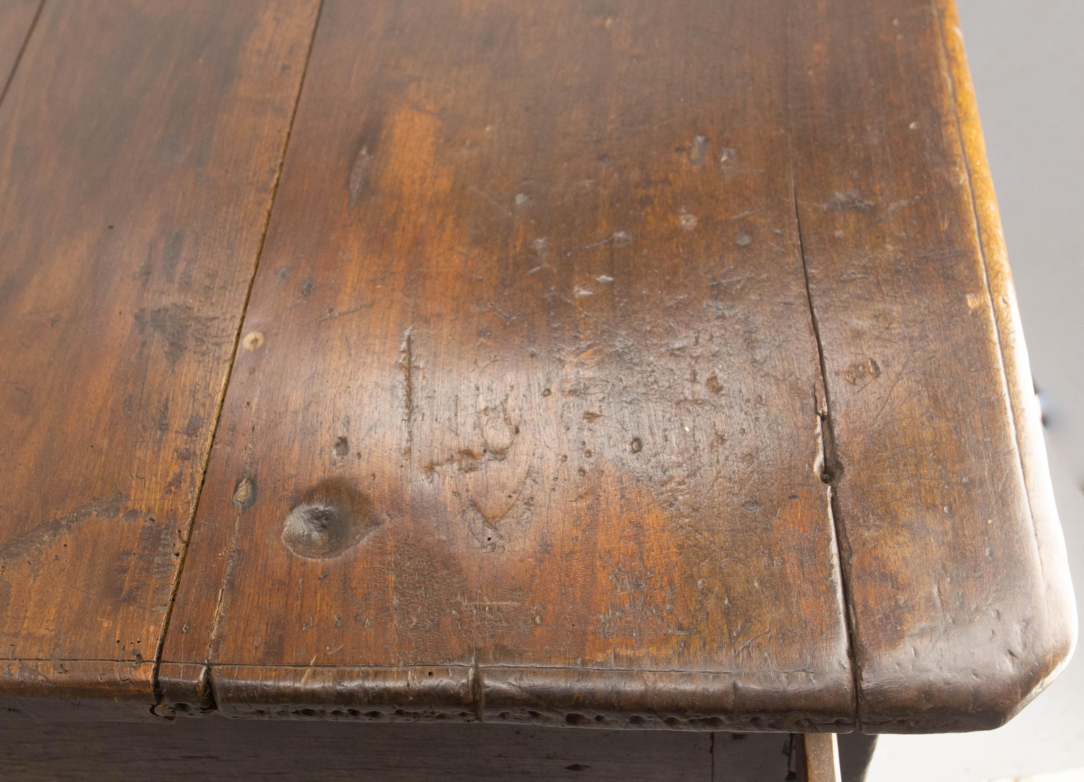 French Table Provincial Oak and Beech Top Server Dining Table 18th Century For Sale 4