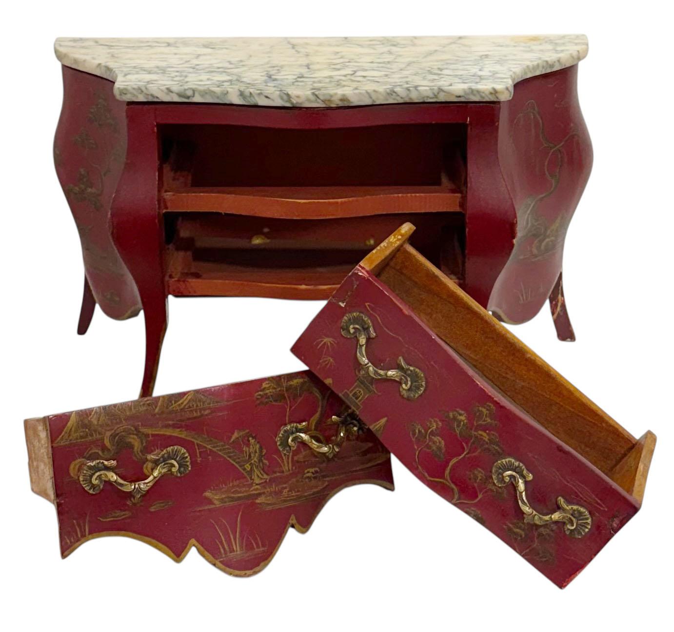 Échantillon de coffre de vendeur de table français en vente 1