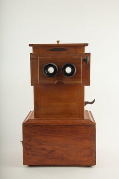 French Tabletop Glass-Plate Viewer (Stereoscope) by EDUCA, Paris, late 19th C.