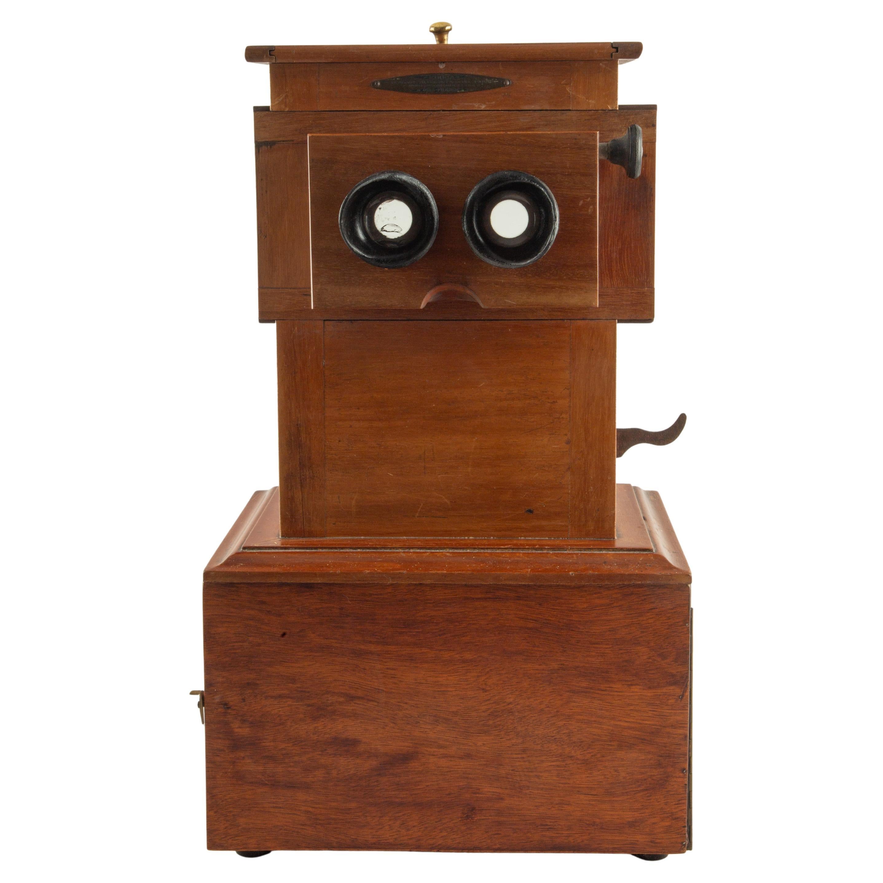 French Tabletop Glass-Plate Viewer (Stereoscope) by EDUCA, Paris, late 19th C. im Angebot