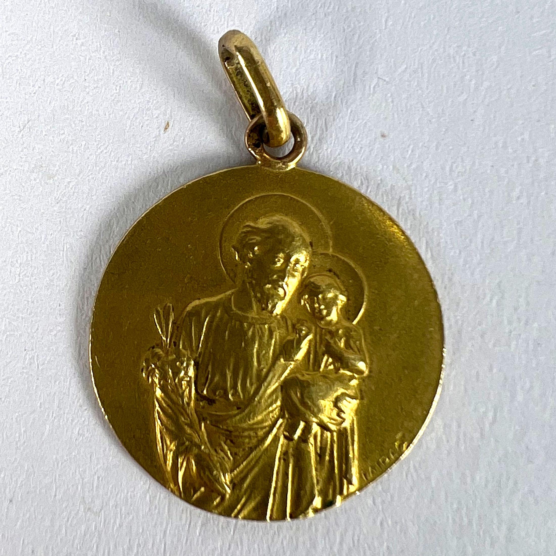 Französisch Tairac Saint Joseph und Jesus 18K Yellow Gold Medal Anhänger im Angebot 7