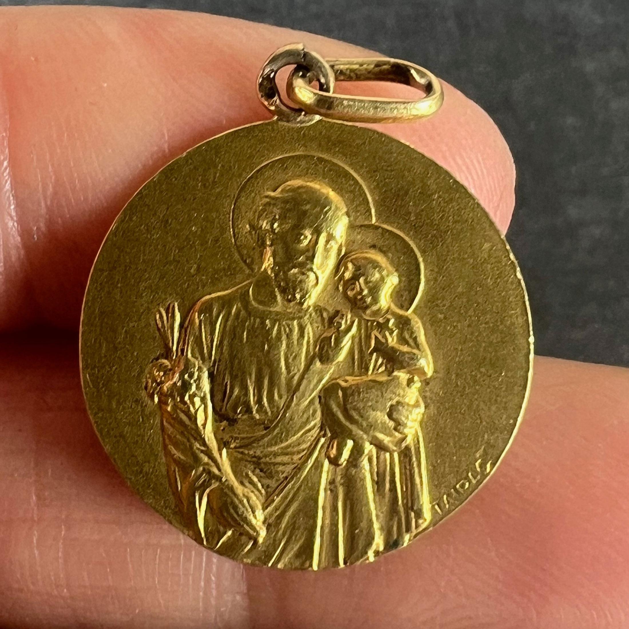Französisch Tairac Saint Joseph und Jesus 18K Yellow Gold Medal Anhänger im Angebot 1