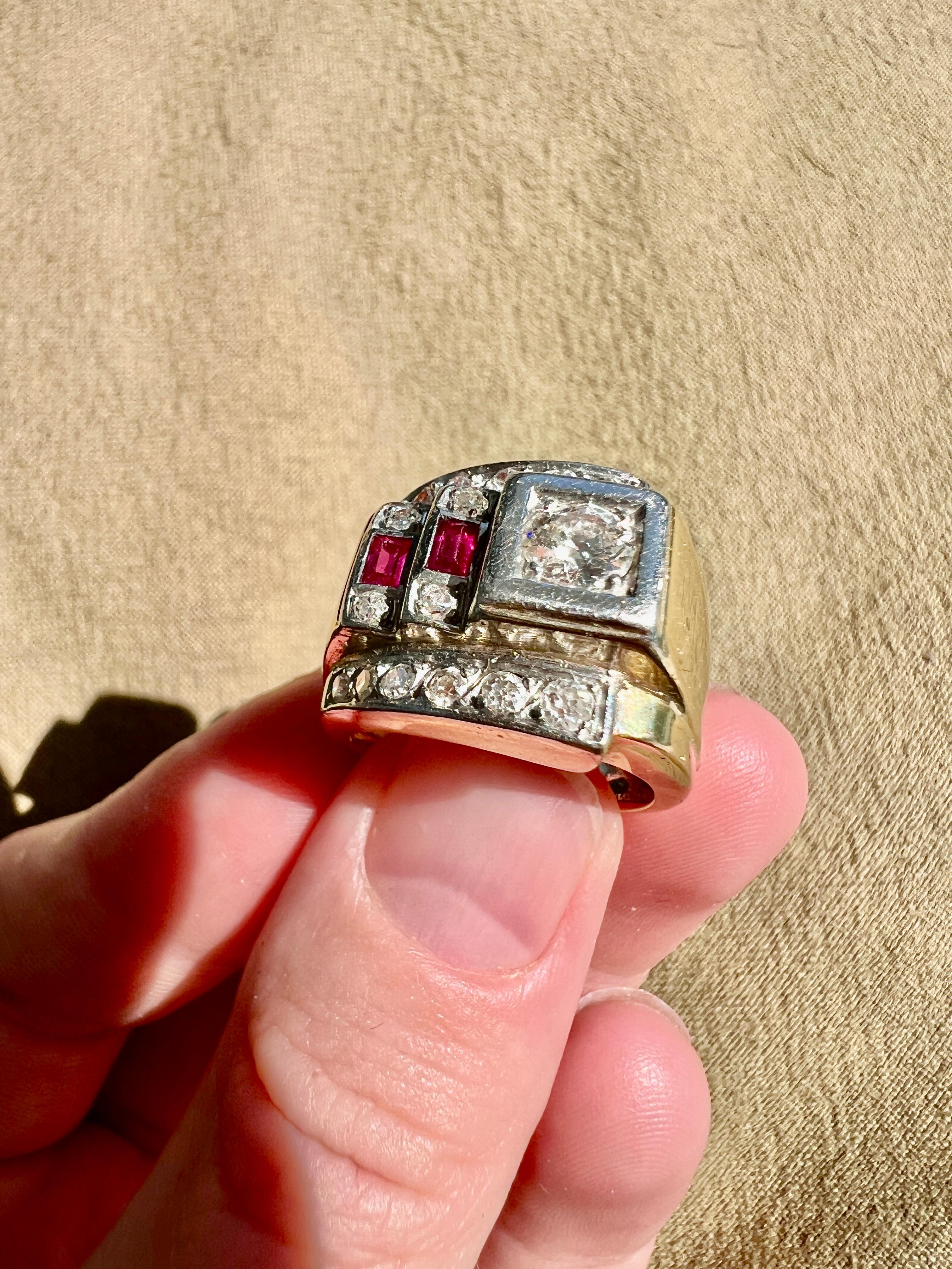 Bague française 1940s, or 18k et platine, diamants et rubis, Art Deco Retro en vente 1