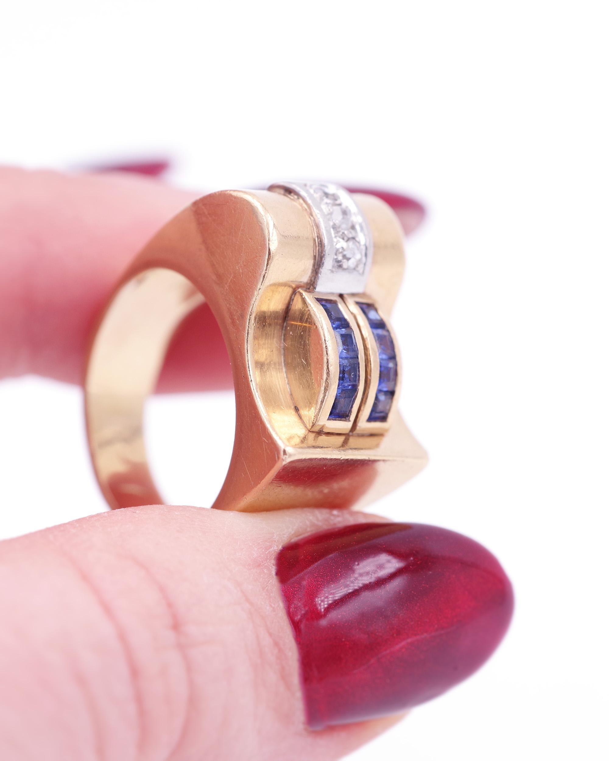 Women's or Men's French Tank sapphire diamond ring, 18 karat gold For Sale