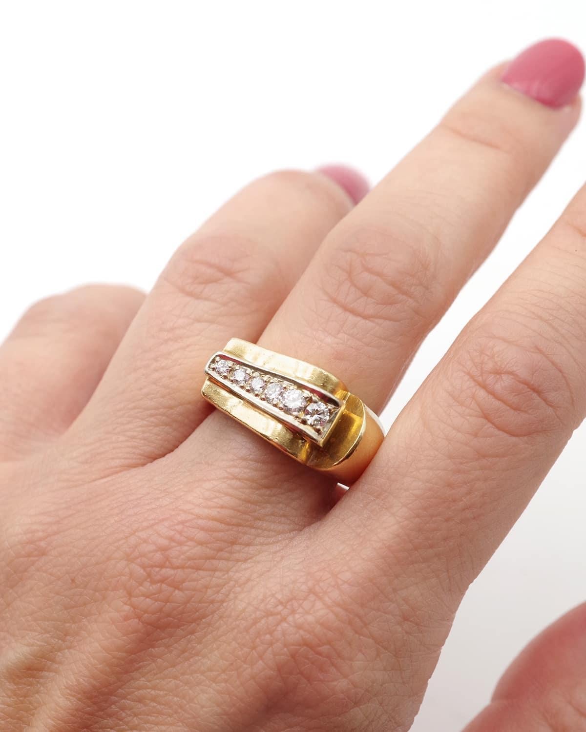 Rétro Anello a onda con carrarmato francese e diamanti in oro 18k e platino, anello a carrarmato grande in vendita
