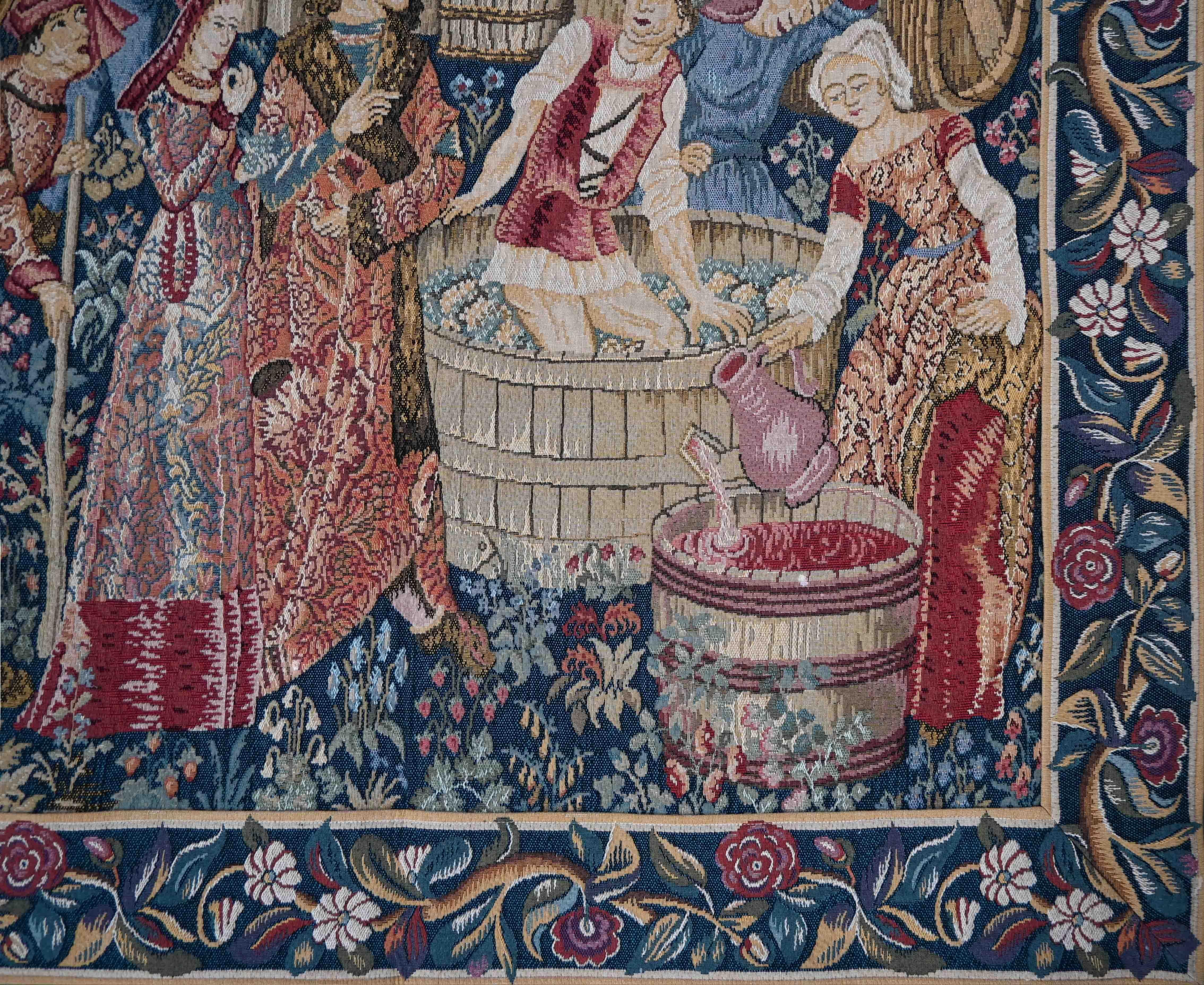 Located a stone's throw from the Eiffel Tower in Paris, we are a French family business
specializing in the purchase, sale, expertise, cleaning, restoration and conservation of
tapestries, rugs, kilims and antique, modern and contemporary