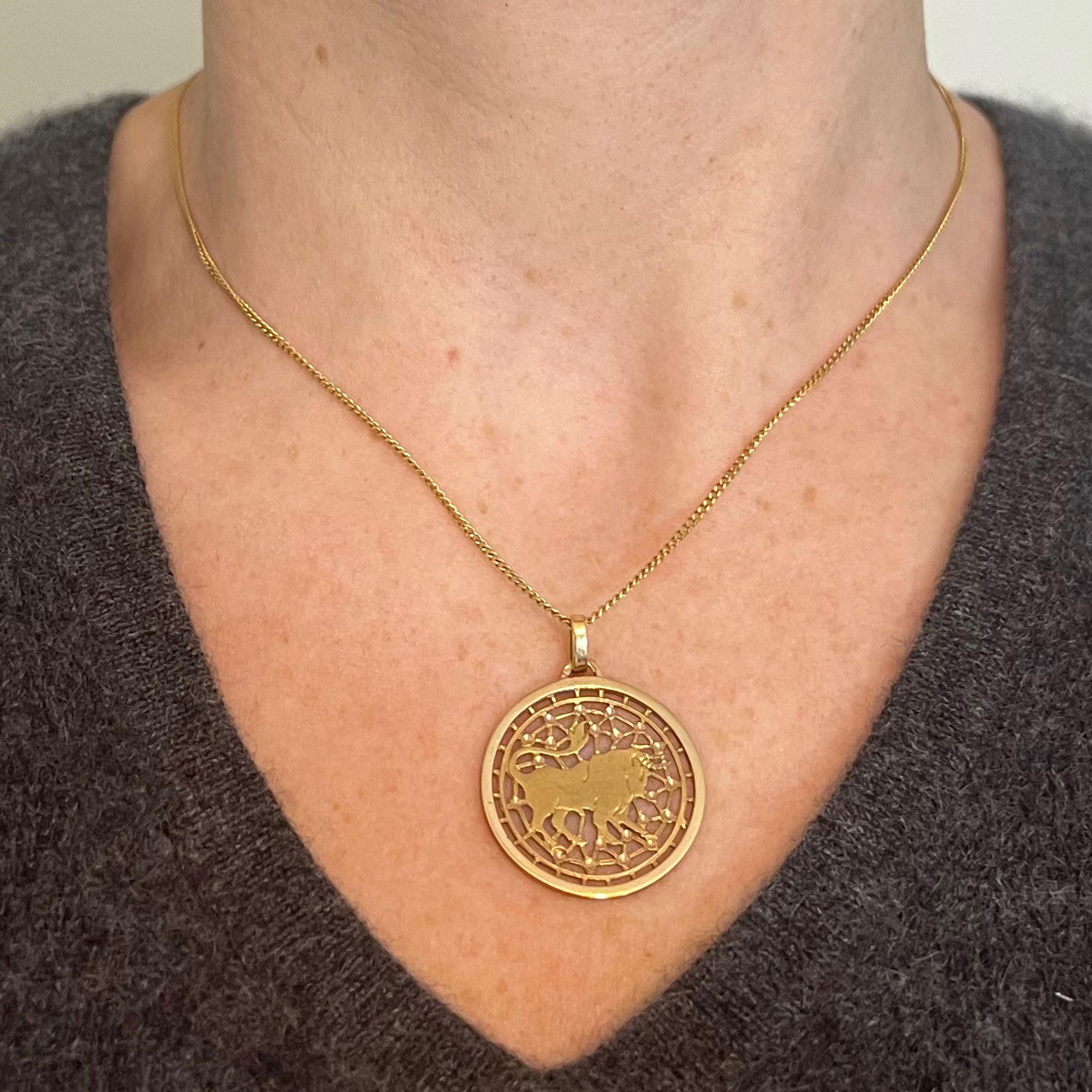 Women's or Men's French Taurus Starsign Zodiac 18K Yellow Gold Charm Medal Pendant For Sale