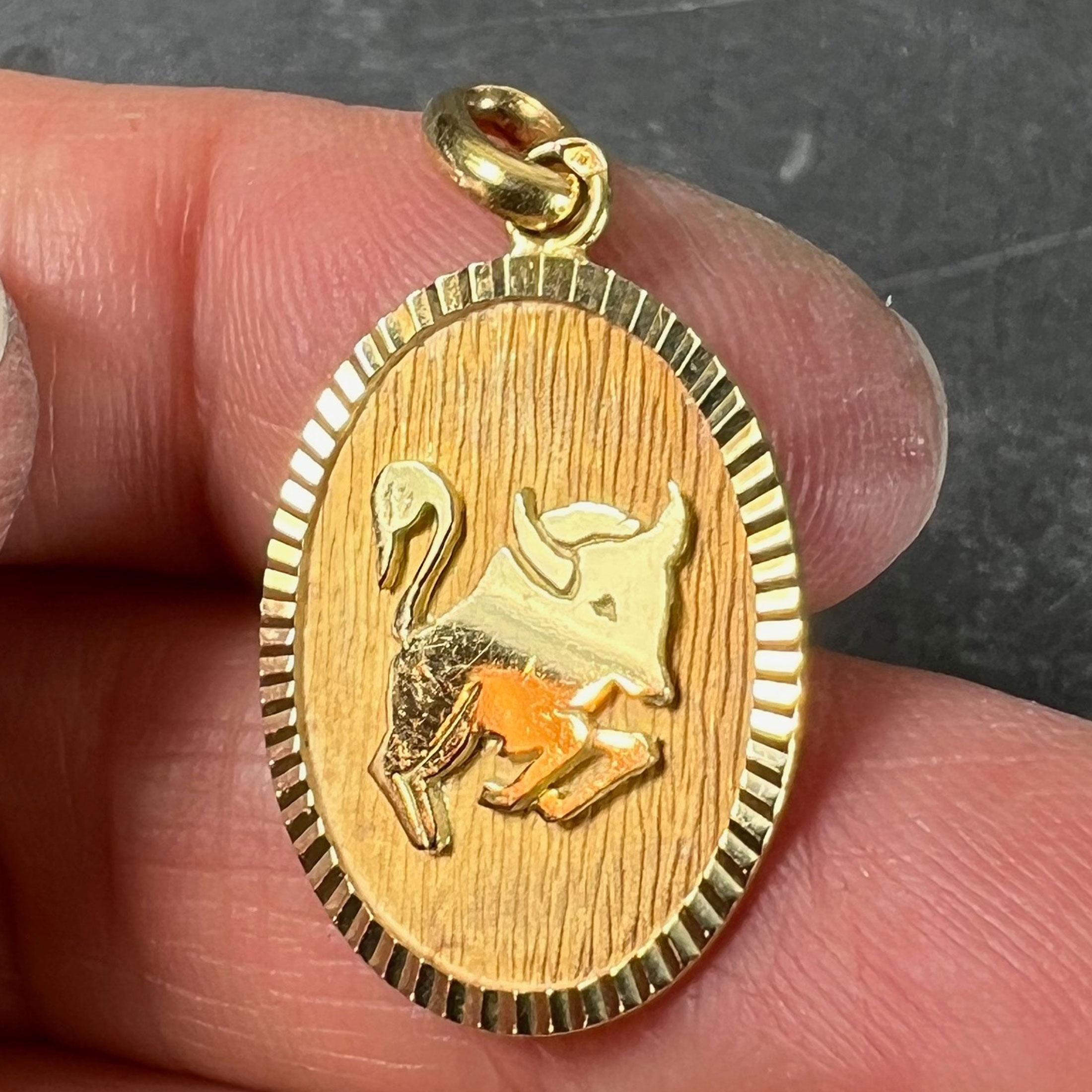 French Taurus Starsign Zodiac 18K Yellow Gold Charm Medal Pendant For Sale 2