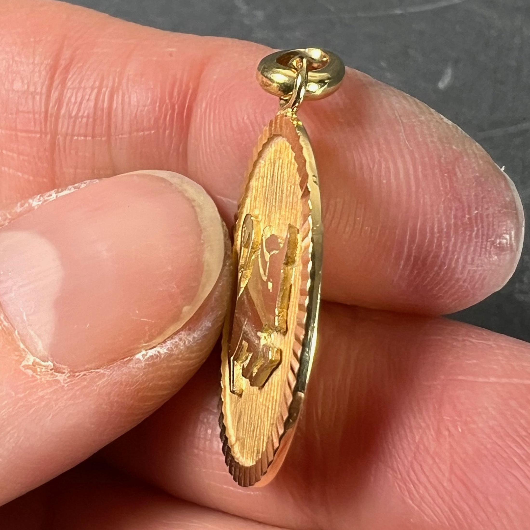 French Taurus Starsign Zodiac 18K Yellow Gold Charm Medal Pendant For Sale 3