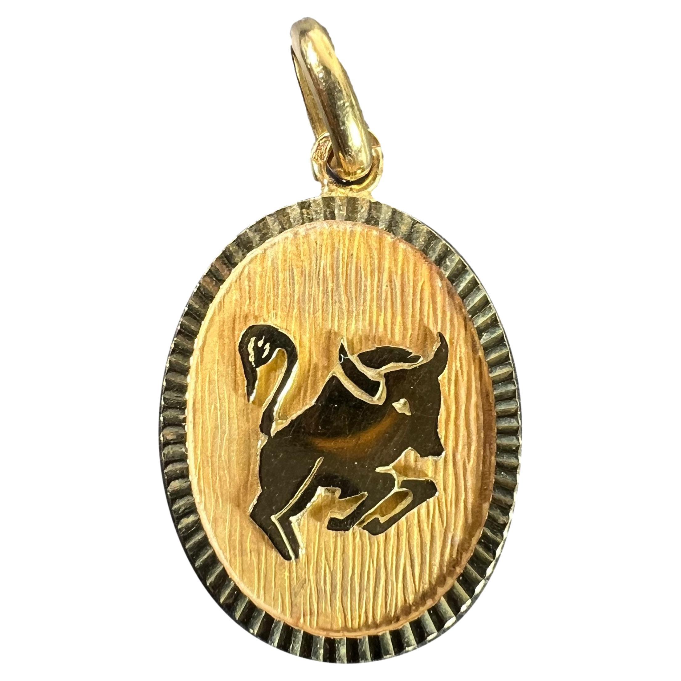 French Taurus Starsign Zodiac 18K Yellow Gold Charm Medal Pendant