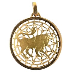 French Taurus Starsign Zodiac 18K Yellow Gold Charm Medal Pendant