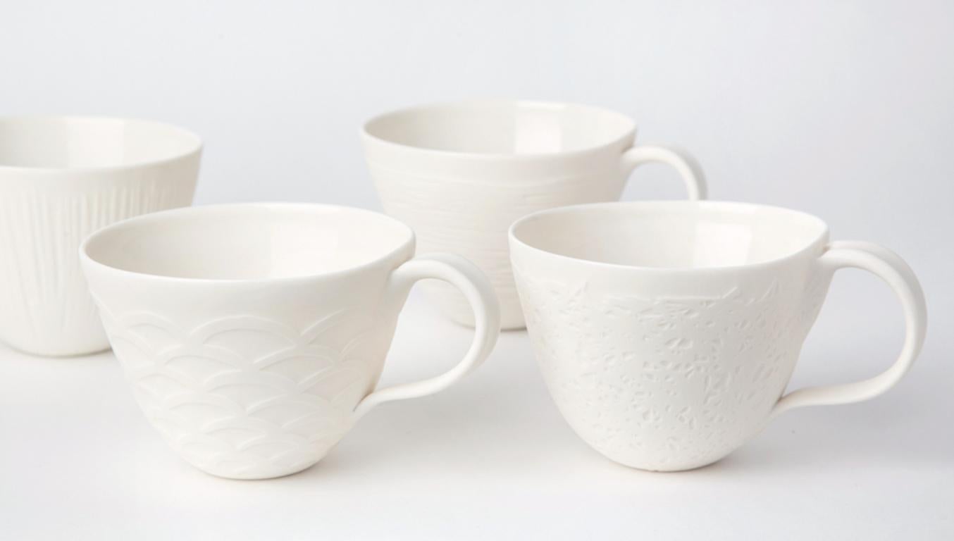 Modern French Tea Cup Vague / Set of 4 + Saucers For Sale