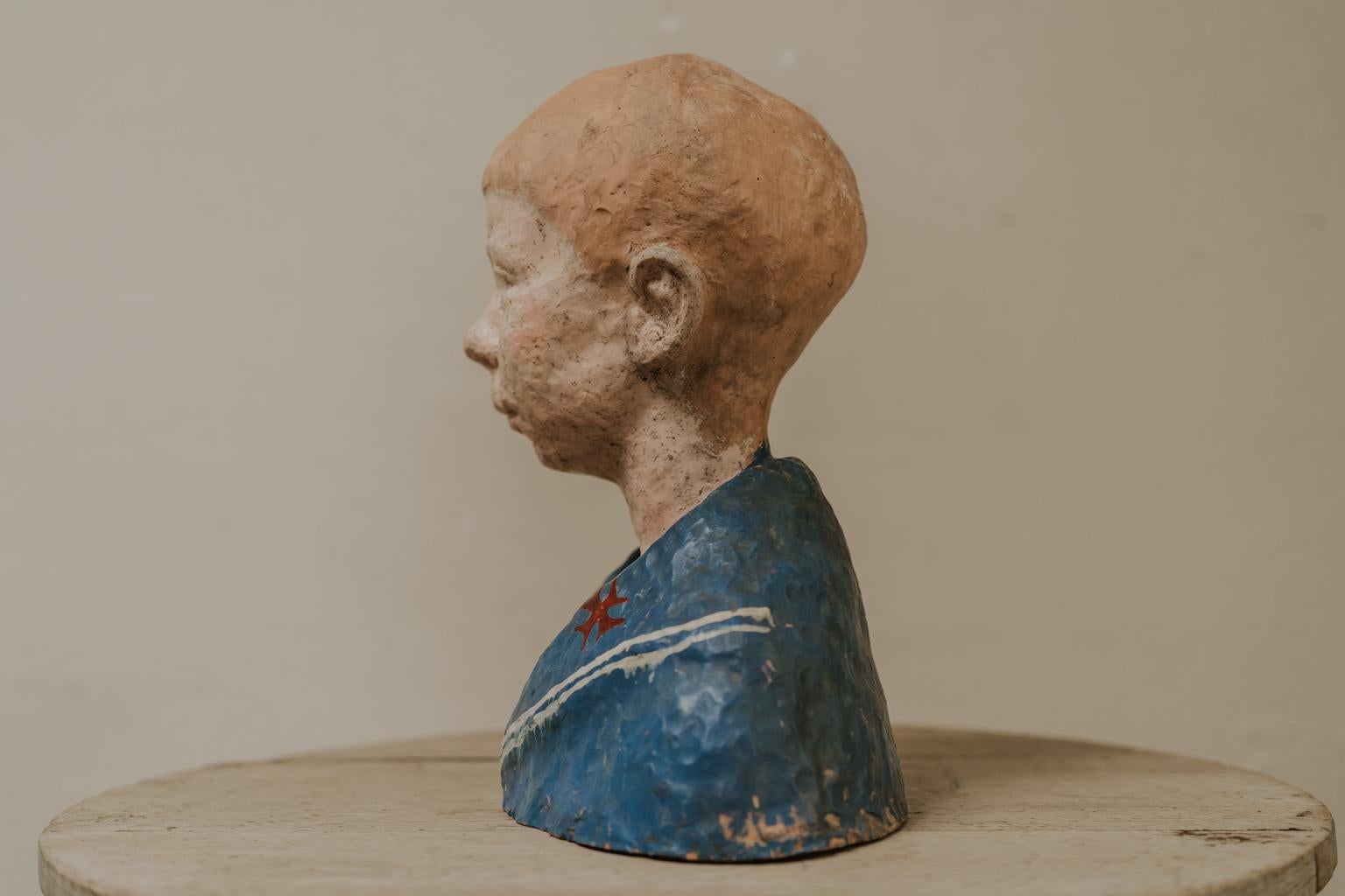 Terracotta Statua in terracotta francese/Busto di un ragazzo marinaio in vendita
